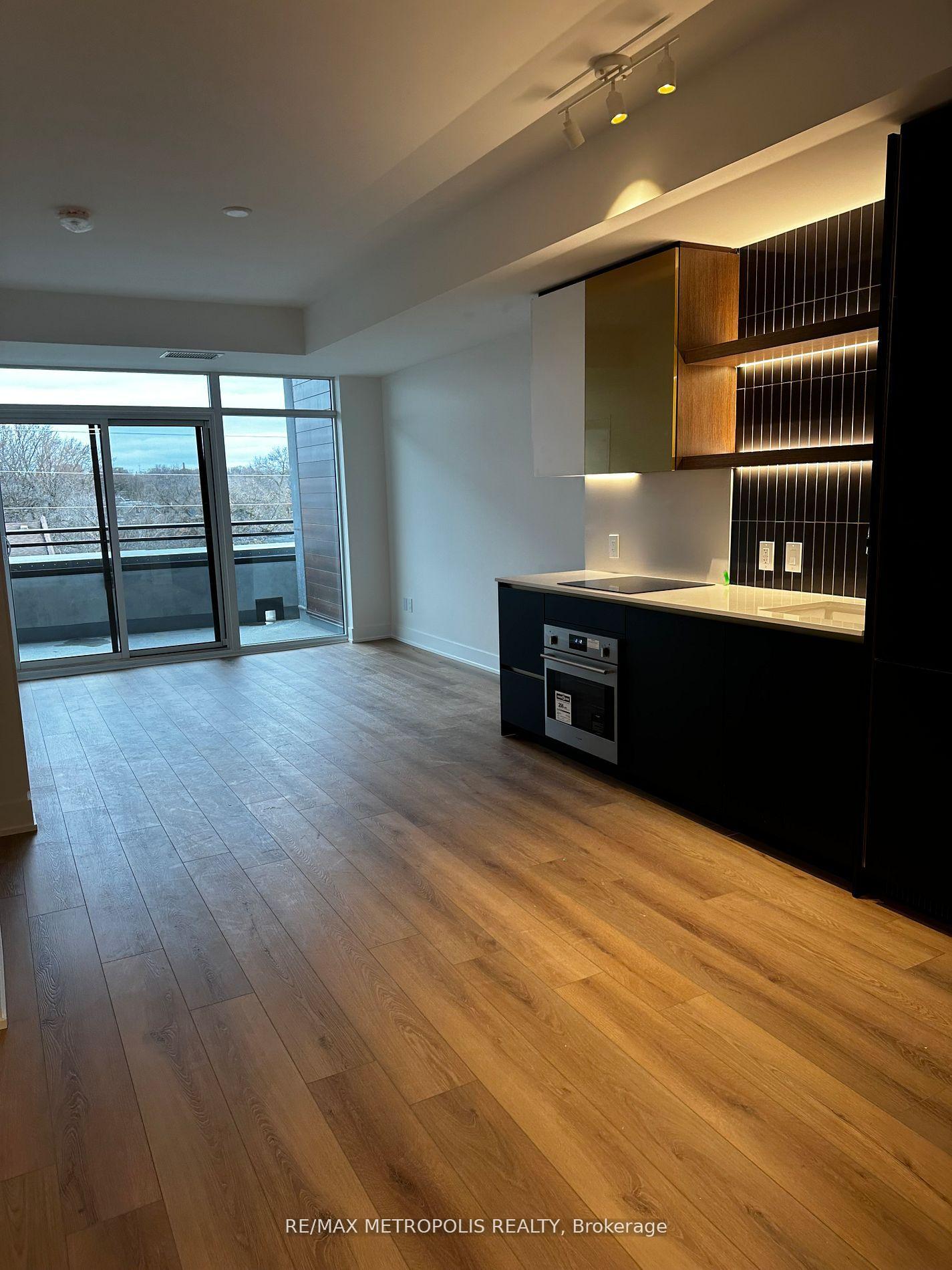 Photo 2 of Unit 406, 1285 Queen Street E, Toronto, Greenwood-Coxwell — HOMEH