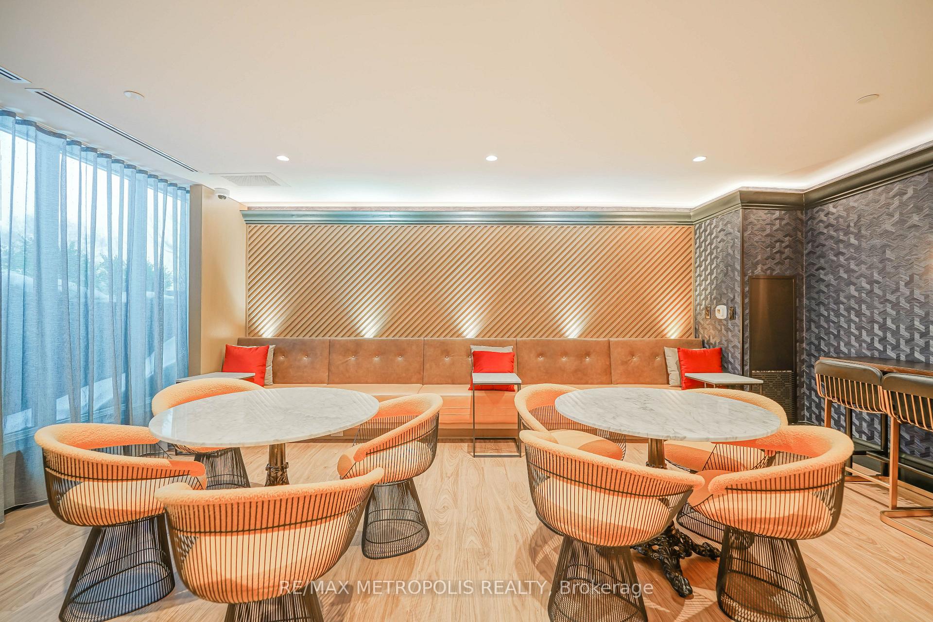 Photo 6 of Unit 406, 1285 Queen Street E, Toronto, Greenwood-Coxwell — HOMEH