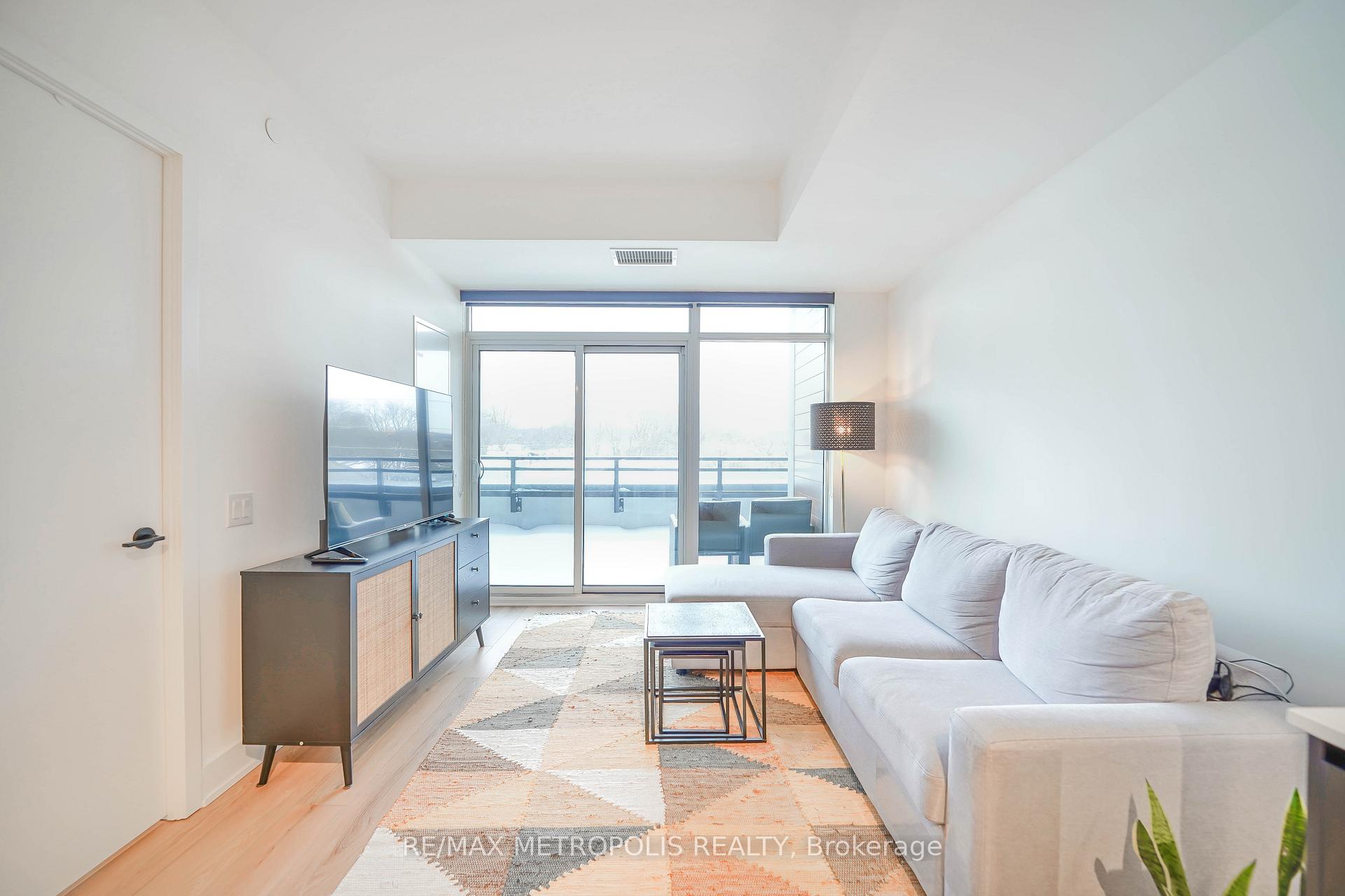 Photo 8 of Unit 406, 1285 Queen Street E, Toronto, Greenwood-Coxwell — HOMEH