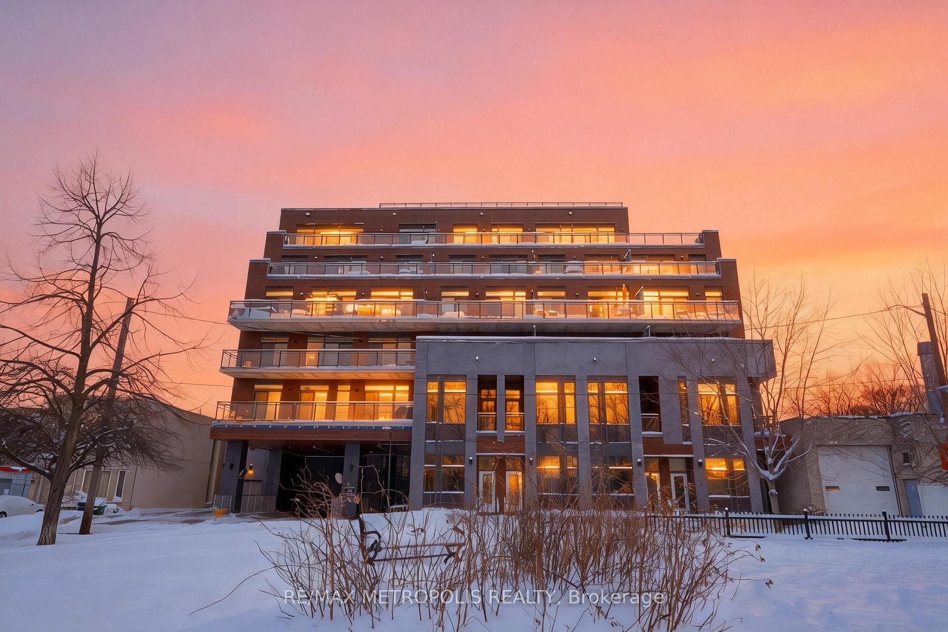 Photo 17 of Unit 406, 1285 Queen Street E, Toronto, Greenwood-Coxwell — HOMEH
