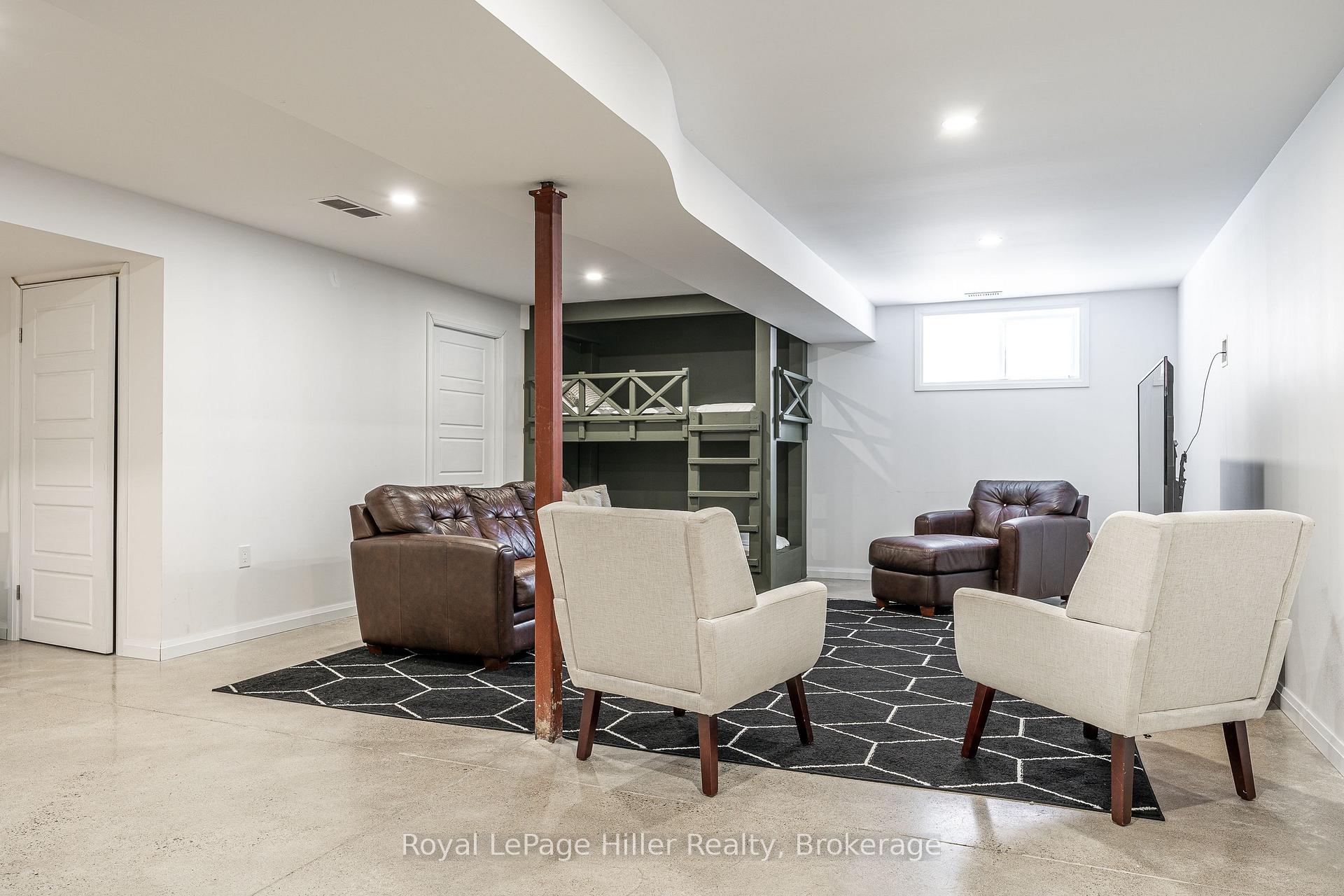 Photo 24 of 255 Cobourg Street, Stratford — HOMEH
