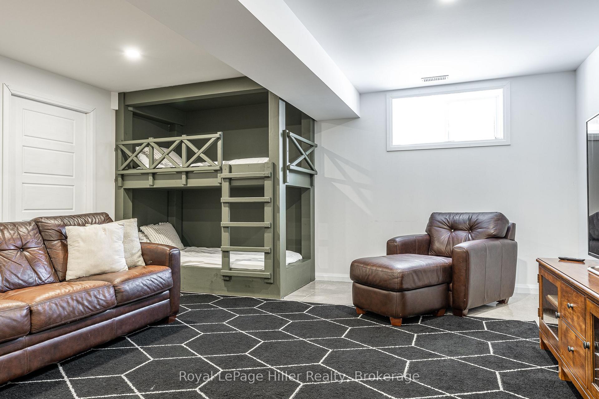 Photo 31 of 255 Cobourg Street, Stratford — HOMEH