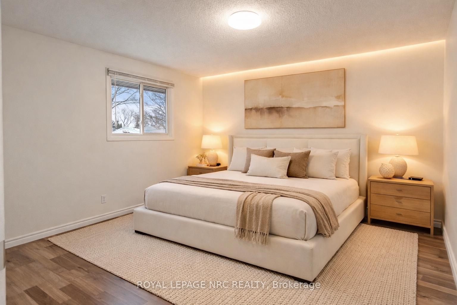 Photo 3 of 5698 Heritage Drive, Niagara Falls, Church's Lane — HOMEH