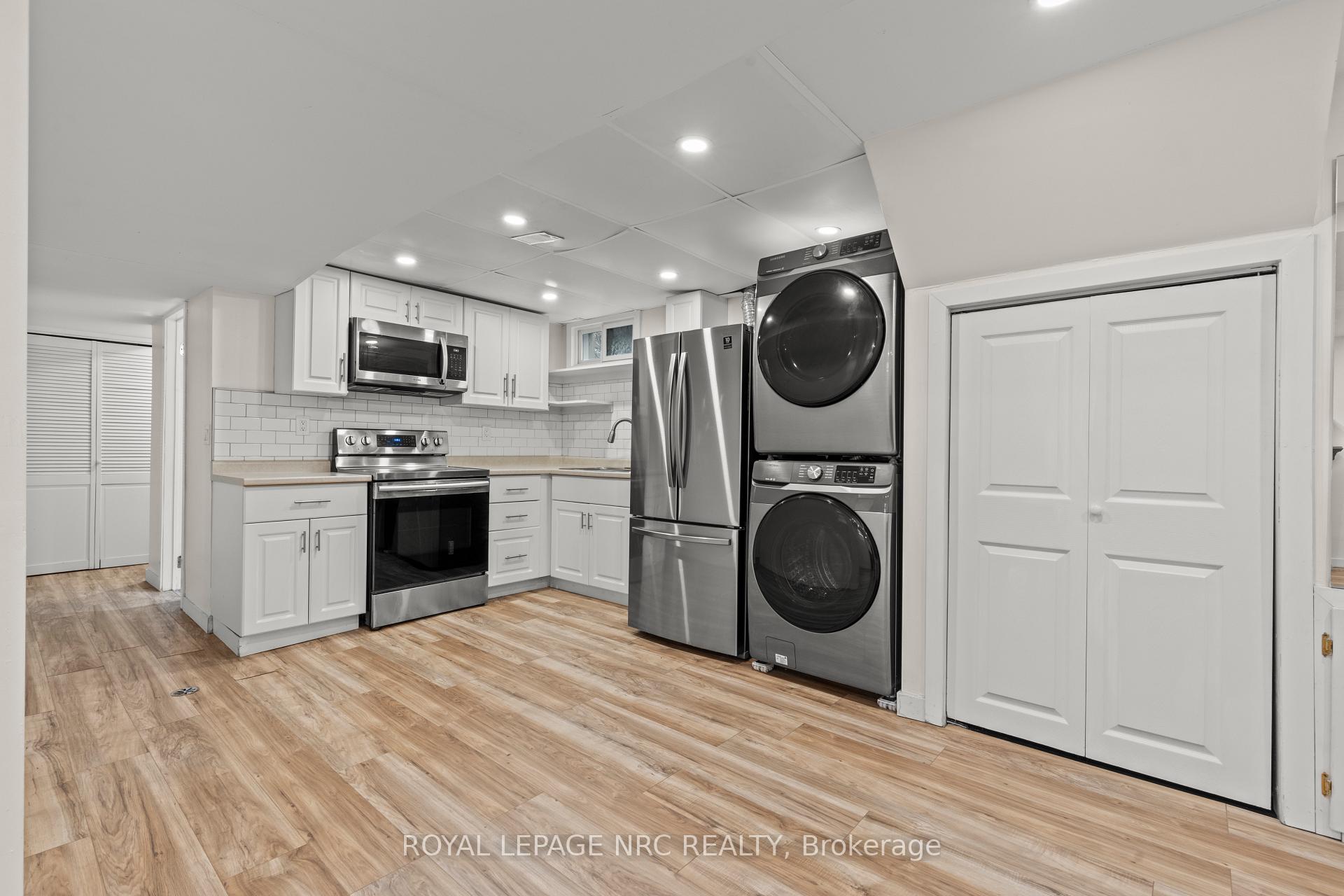 Photo 11 of 5698 Heritage Drive, Niagara Falls, Church's Lane — HOMEH