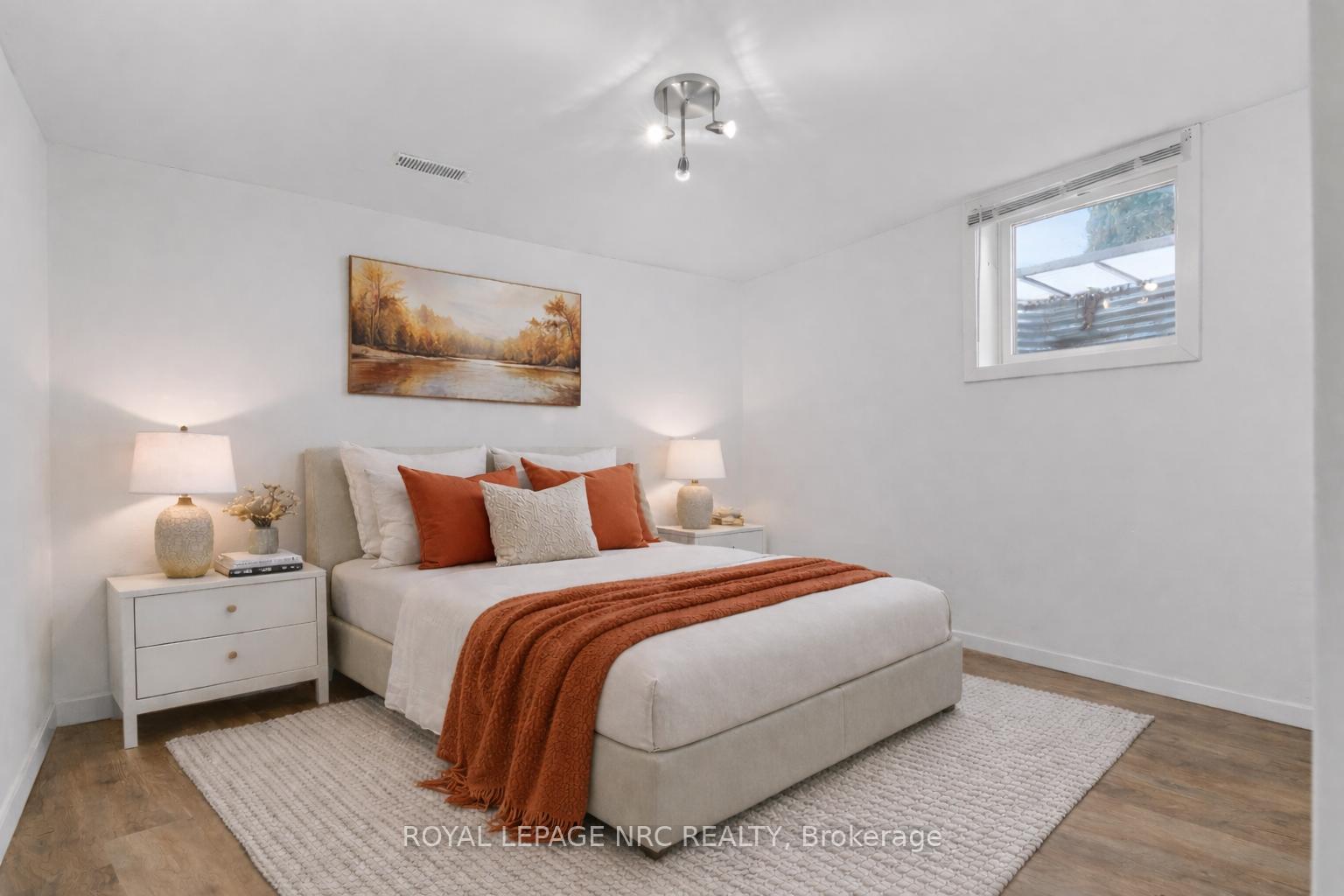 Photo 16 of 5698 Heritage Drive, Niagara Falls, Church's Lane — HOMEH