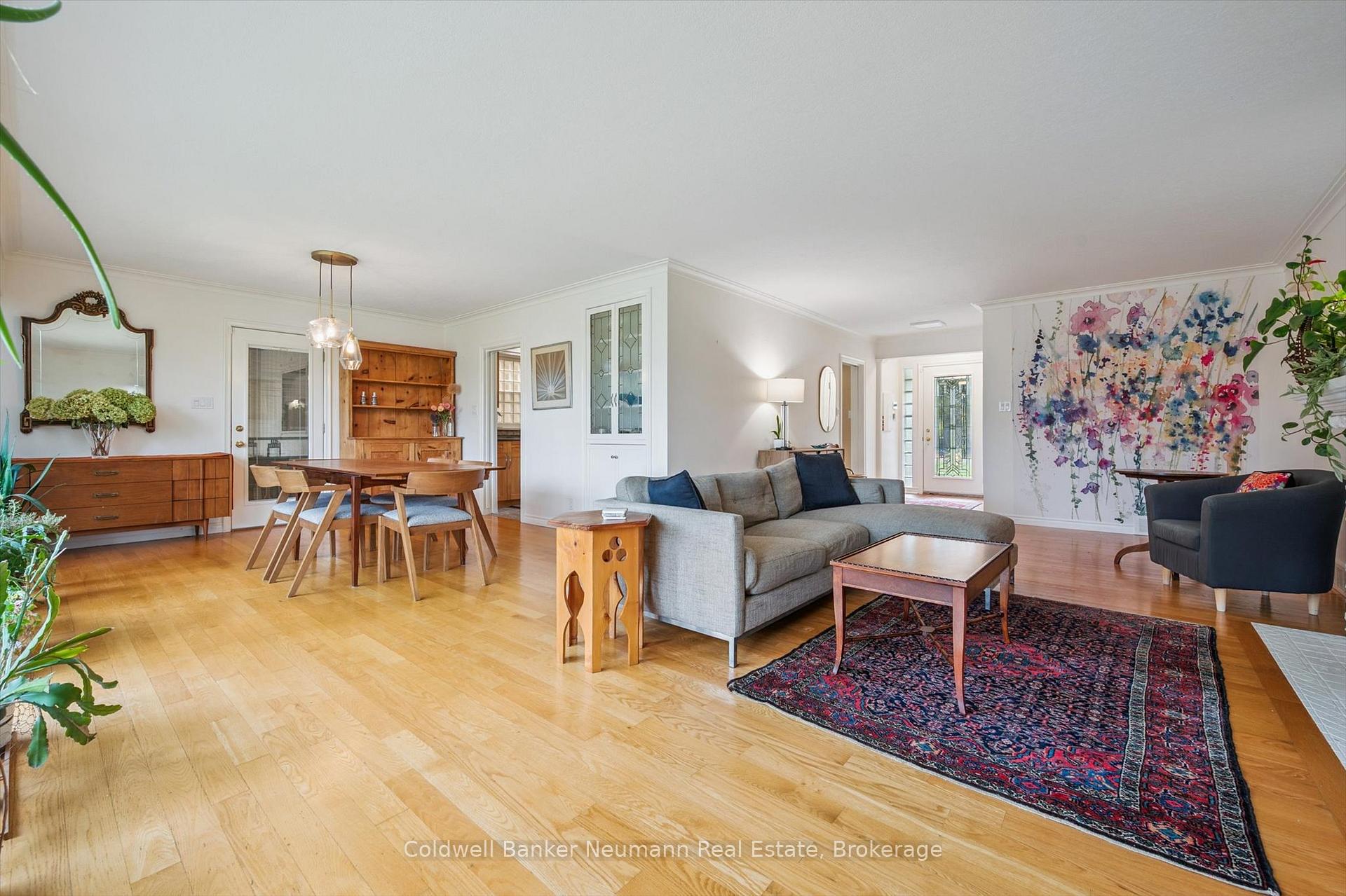 Photo 18 of 36 Harcourt Drive, Guelph, Dovercliffe Park/Old University — HOMEH