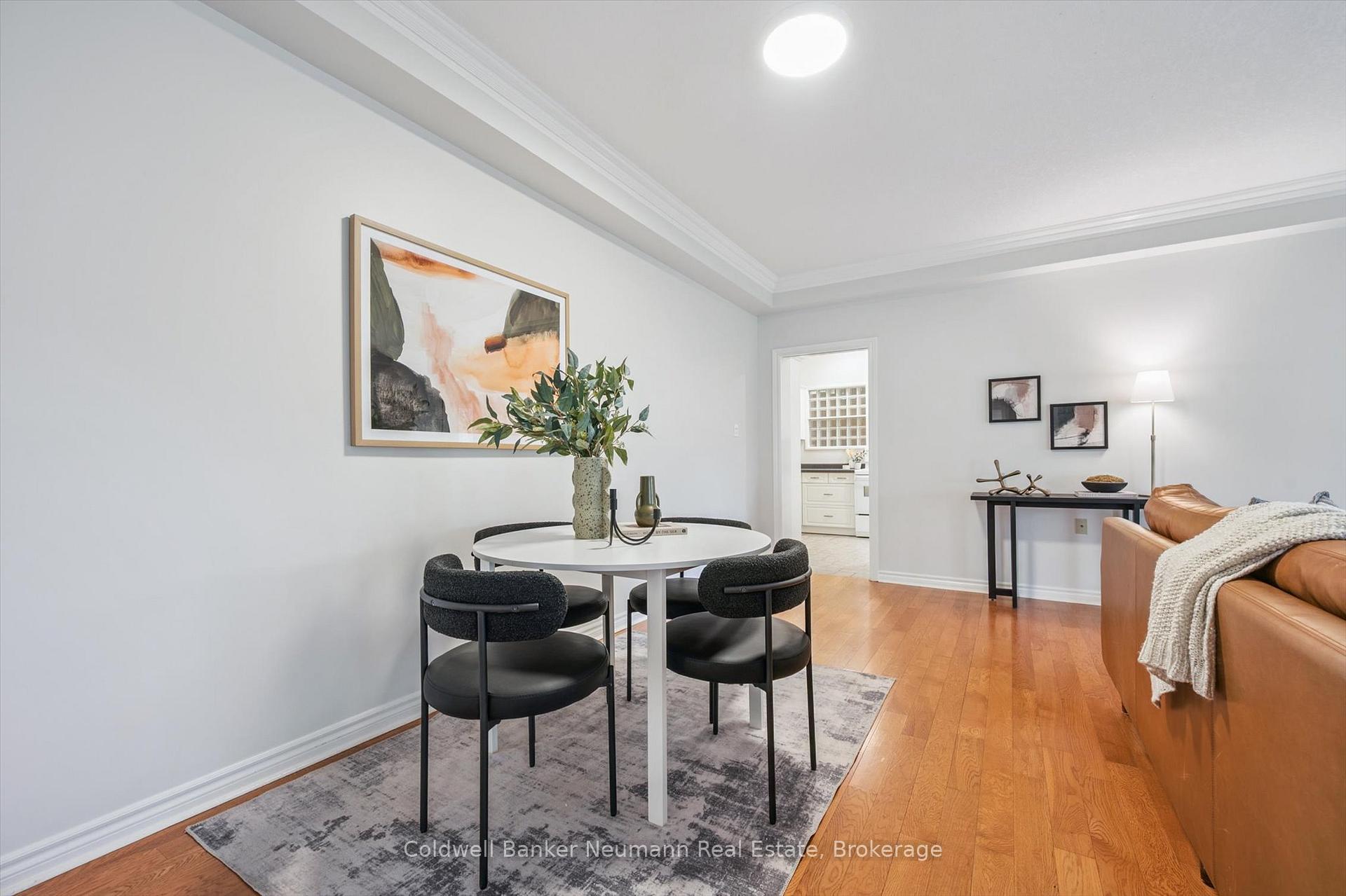 Photo 26 of 36 Harcourt Drive, Guelph, Dovercliffe Park/Old University — HOMEH