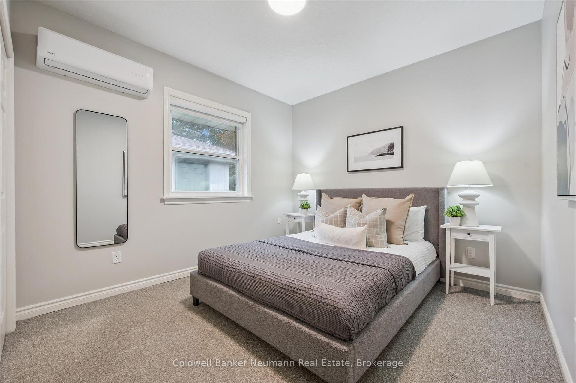 Photo 4 of 36 Harcourt Drive, Guelph, Dovercliffe Park/Old University — HOMEH