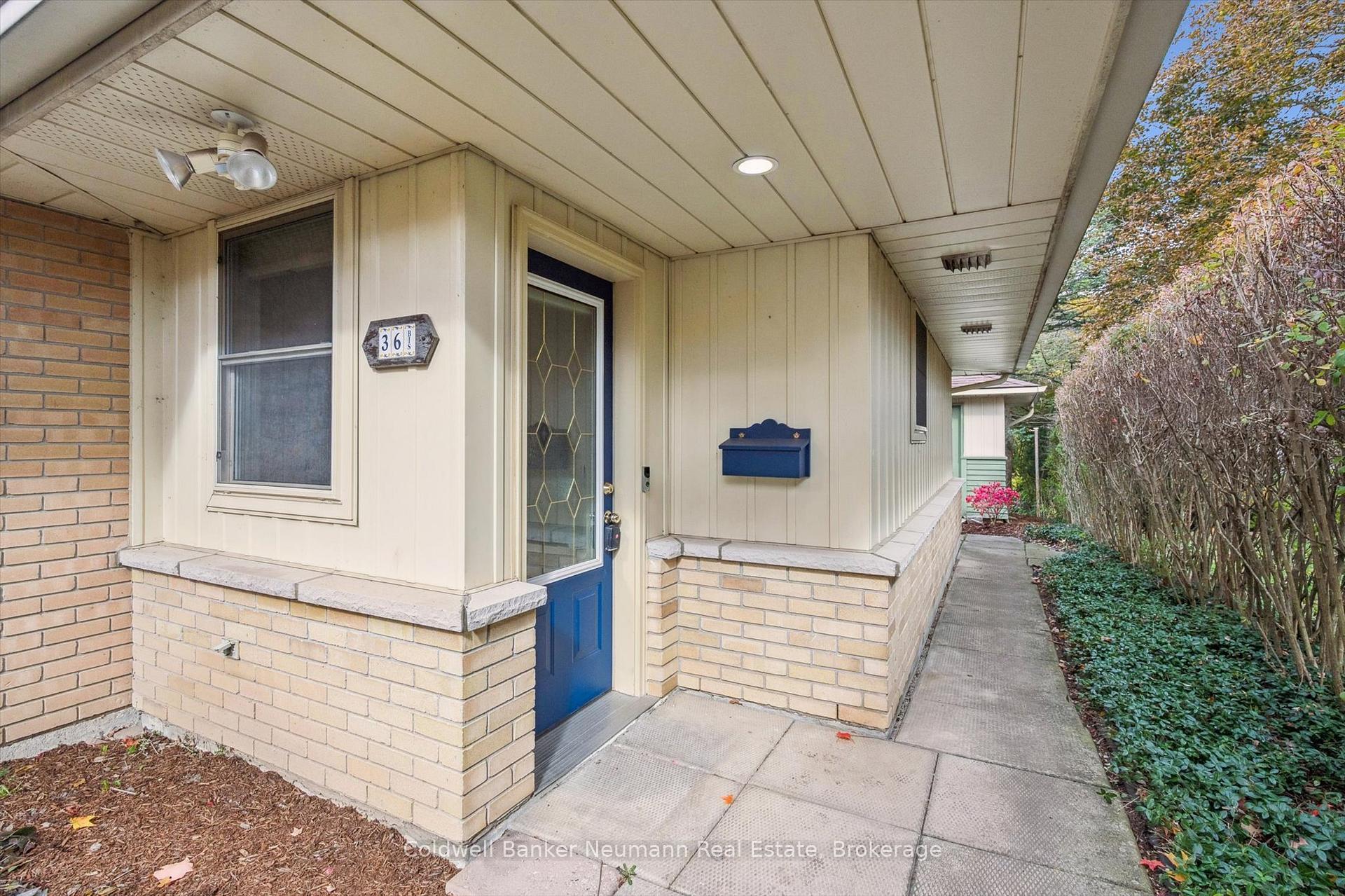 Photo 32 of 36 Harcourt Drive, Guelph, Dovercliffe Park/Old University — HOMEH