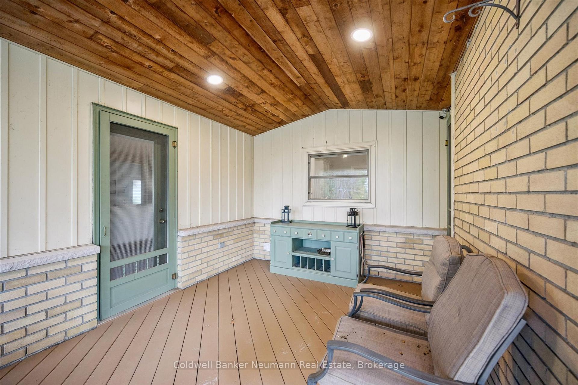 Photo 46 of 36 Harcourt Drive, Guelph, Dovercliffe Park/Old University — HOMEH