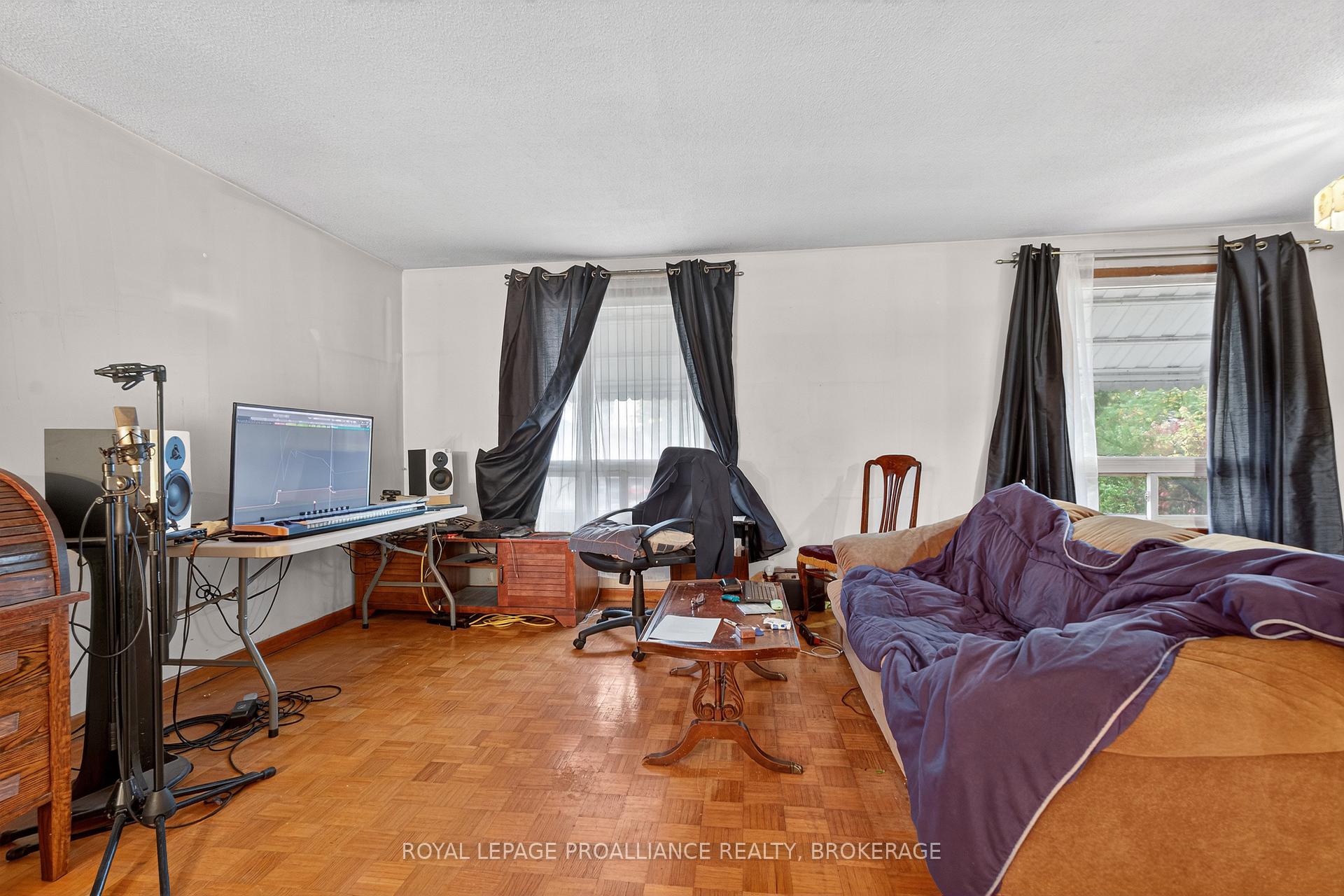 Photo 5 of 798 Arundel Place, Kingston, South of Taylor-Kidd Blvd — HOMEH