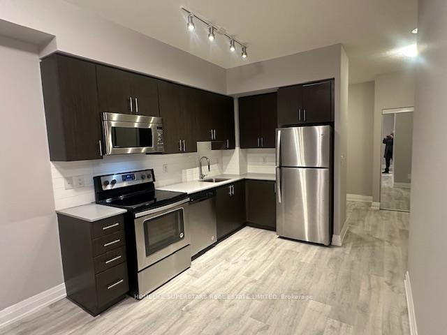 Photo 5 of Unit 2412, 3700 Highway 7 Road, Vaughan, Vaughan Corporate Centre — HOMEH