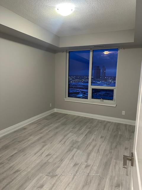 Photo 8 of Unit 2412, 3700 Highway 7 Road, Vaughan, Vaughan Corporate Centre — HOMEH