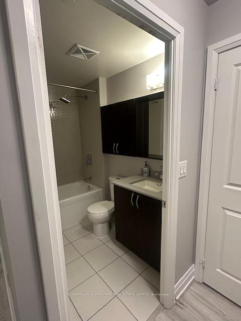 Photo 3 of Unit 2412, 3700 Highway 7 Road, Vaughan, Vaughan Corporate Centre — HOMEH
