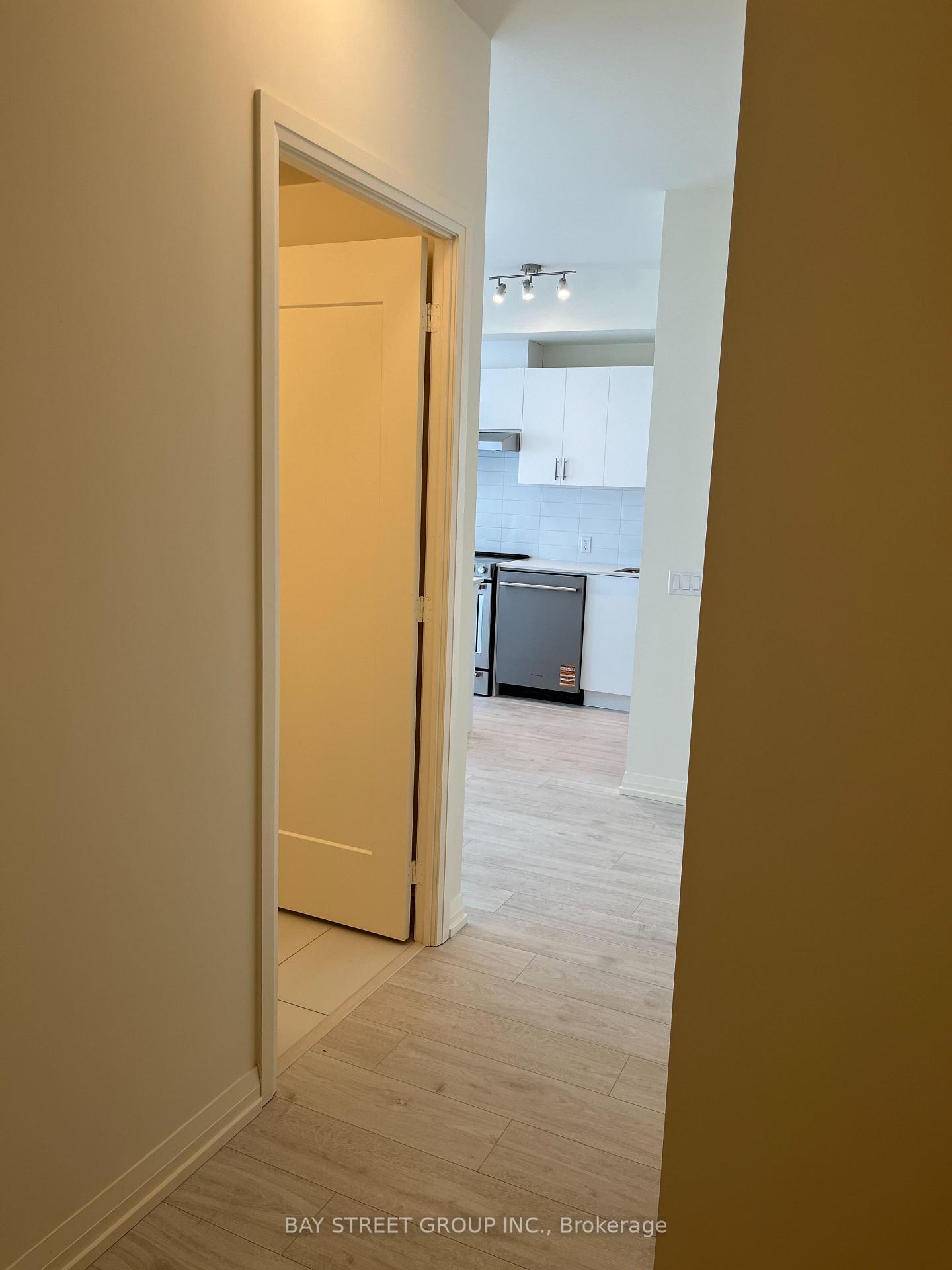 Photo 7 of Unit 1411, 27 Korda Gate, Vaughan, Vellore Village — HOMEH