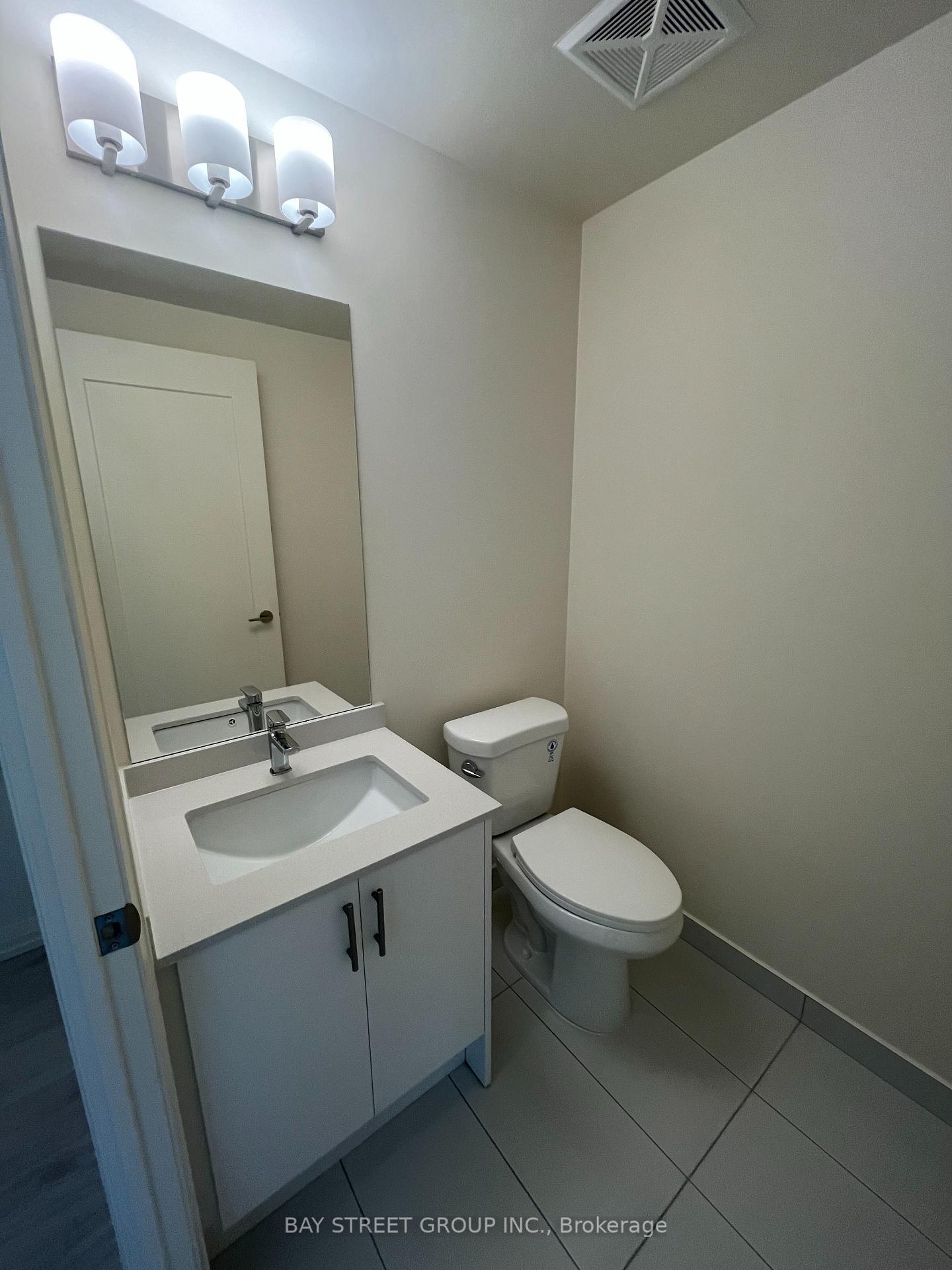 Photo 3 of Unit 1411, 27 Korda Gate, Vaughan, Vellore Village — HOMEH
