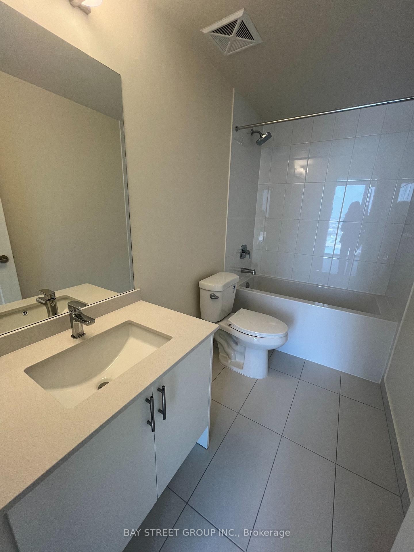 Photo 10 of Unit 1411, 27 Korda Gate, Vaughan, Vellore Village — HOMEH