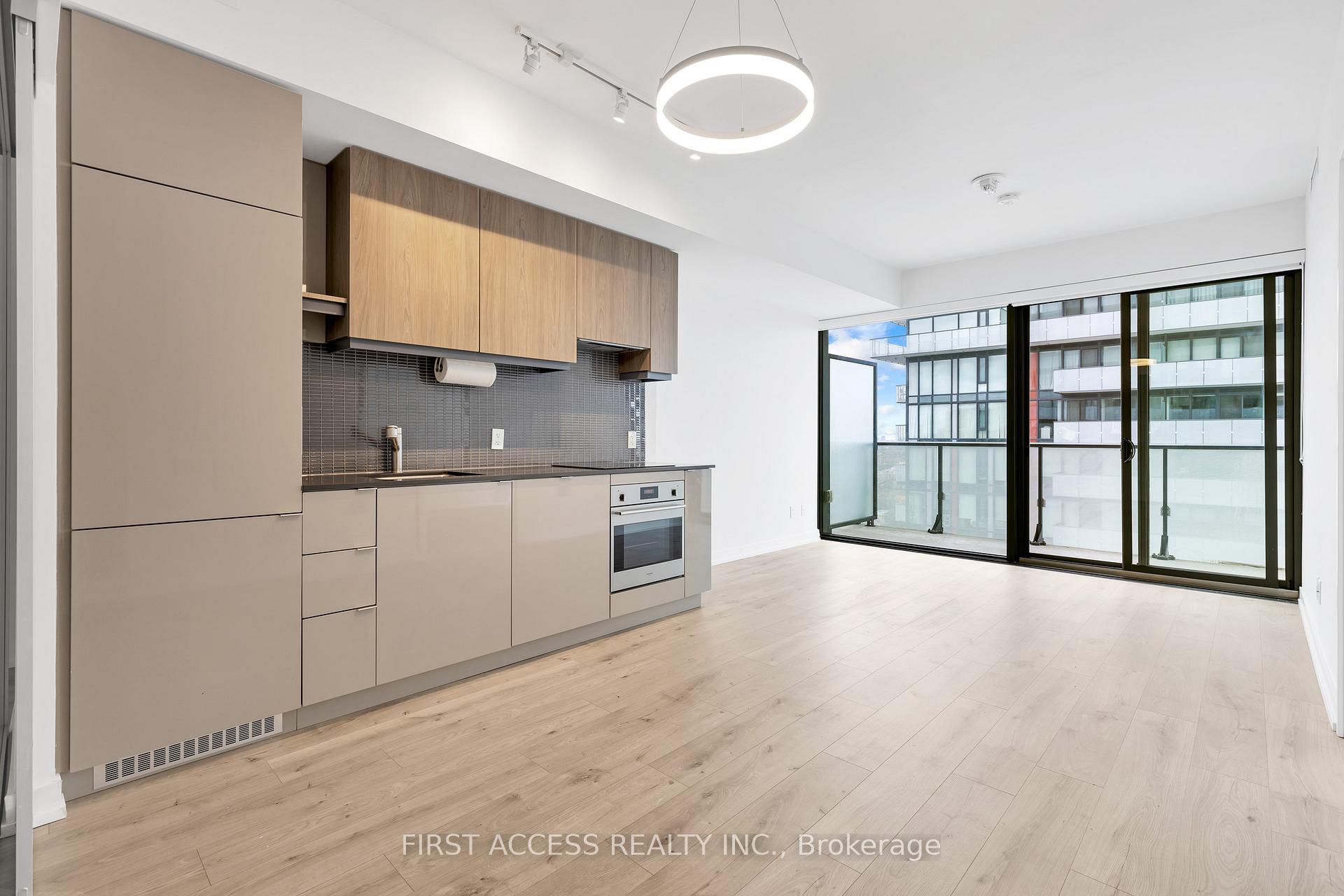 Photo 4 of Unit 3106, 161 Roehampton Avenue, Toronto, Mount Pleasant West — HOMEH