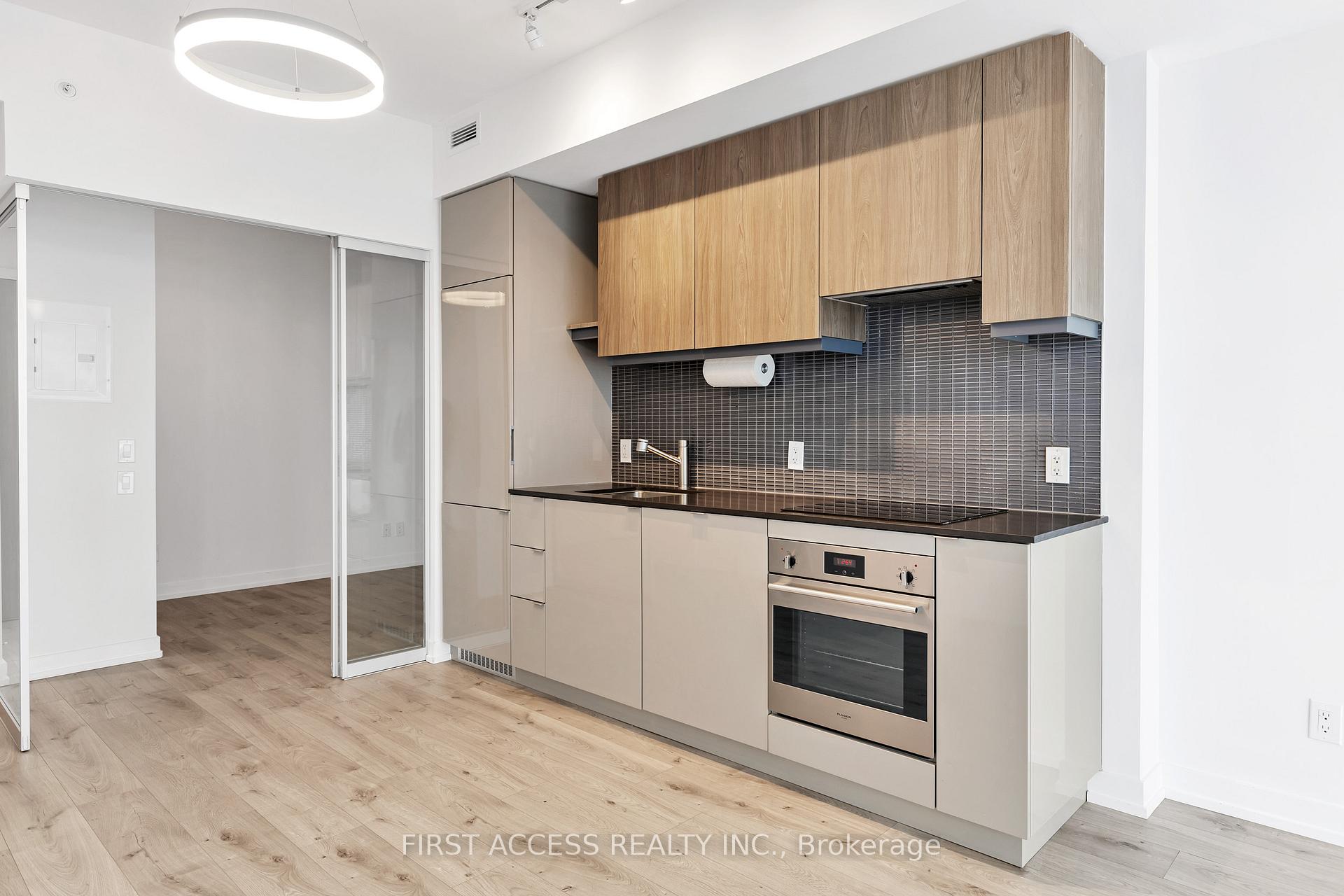 Photo 6 of Unit 3106, 161 Roehampton Avenue, Toronto, Mount Pleasant West — HOMEH