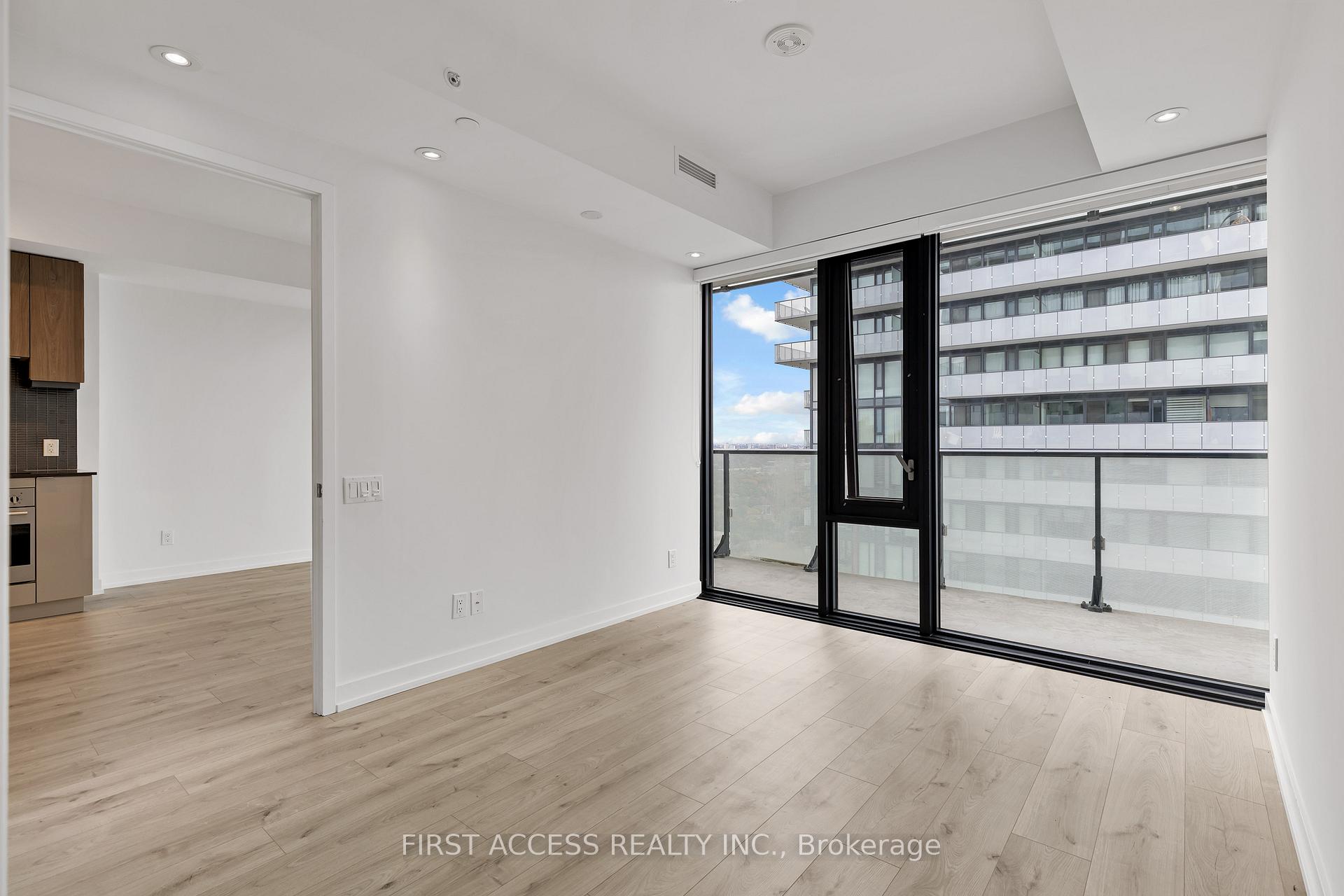 Photo 10 of Unit 3106, 161 Roehampton Avenue, Toronto, Mount Pleasant West — HOMEH