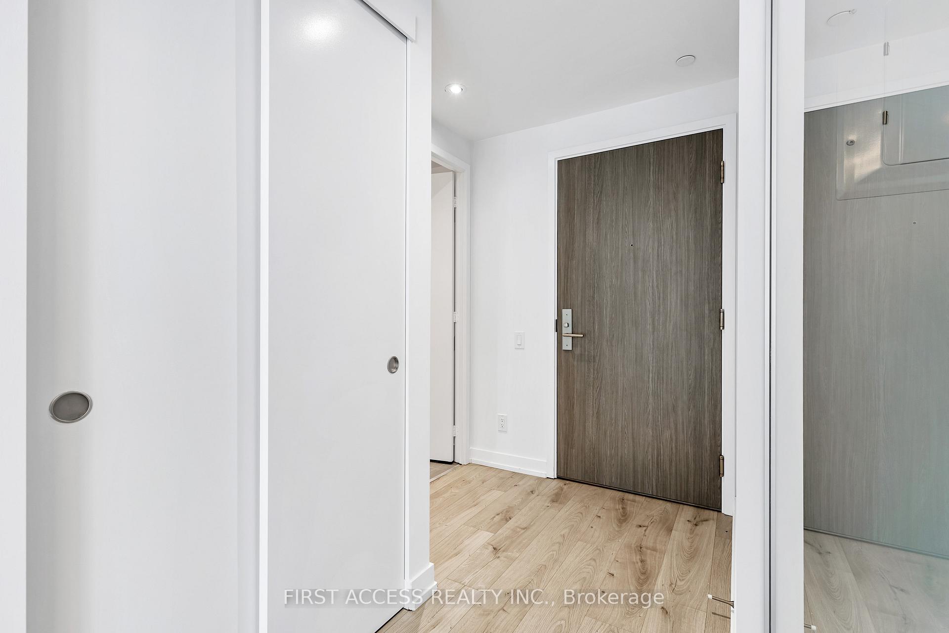 Photo 15 of Unit 3106, 161 Roehampton Avenue, Toronto, Mount Pleasant West — HOMEH