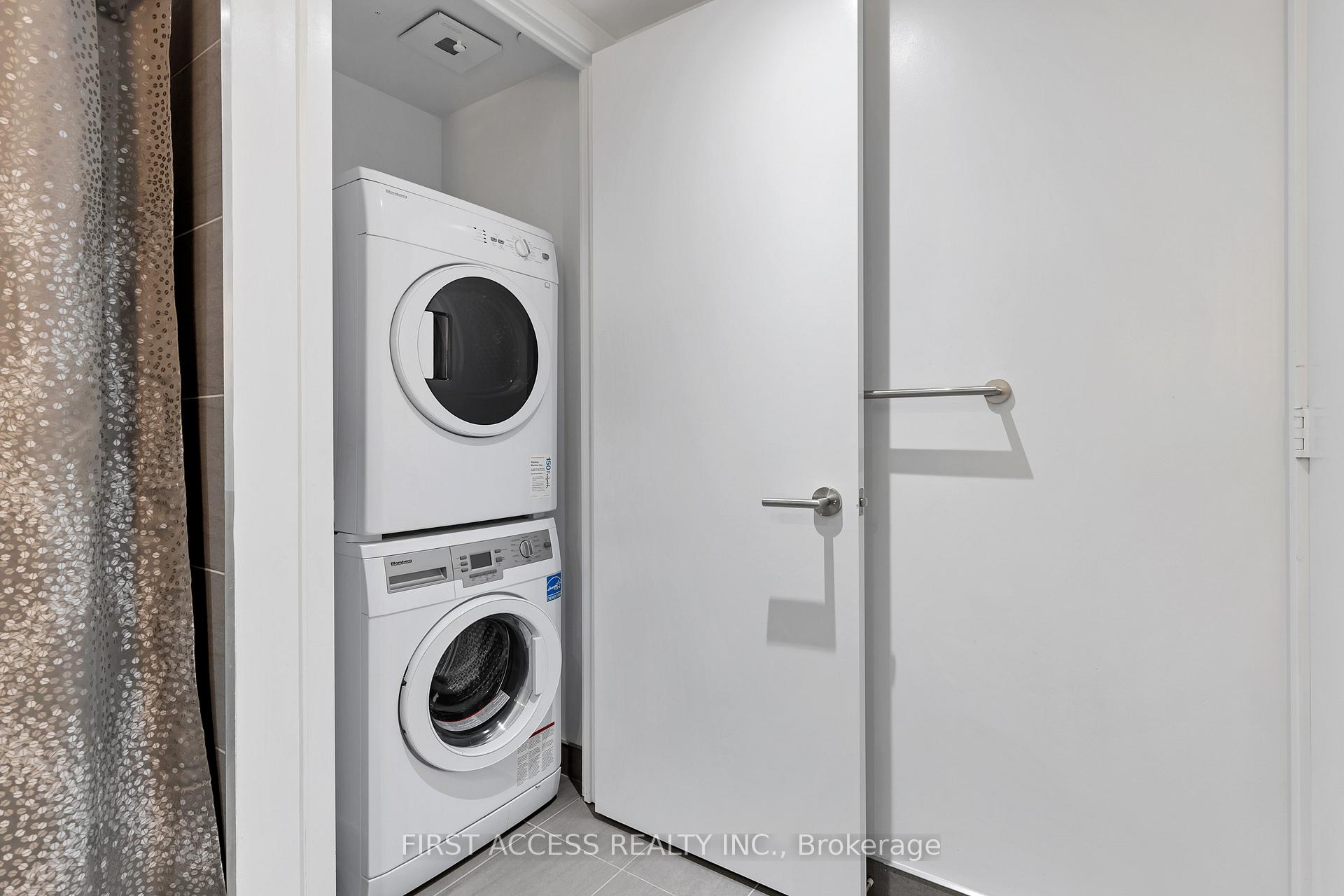 Photo 16 of Unit 3106, 161 Roehampton Avenue, Toronto, Mount Pleasant West — HOMEH