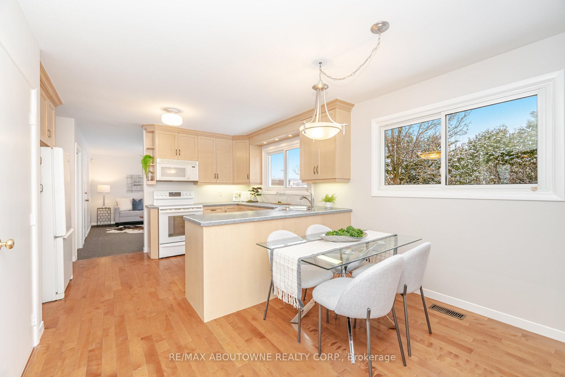 Photo 16 of 171 Sherwood Rise, Hamilton, Sherwood — HOMEH