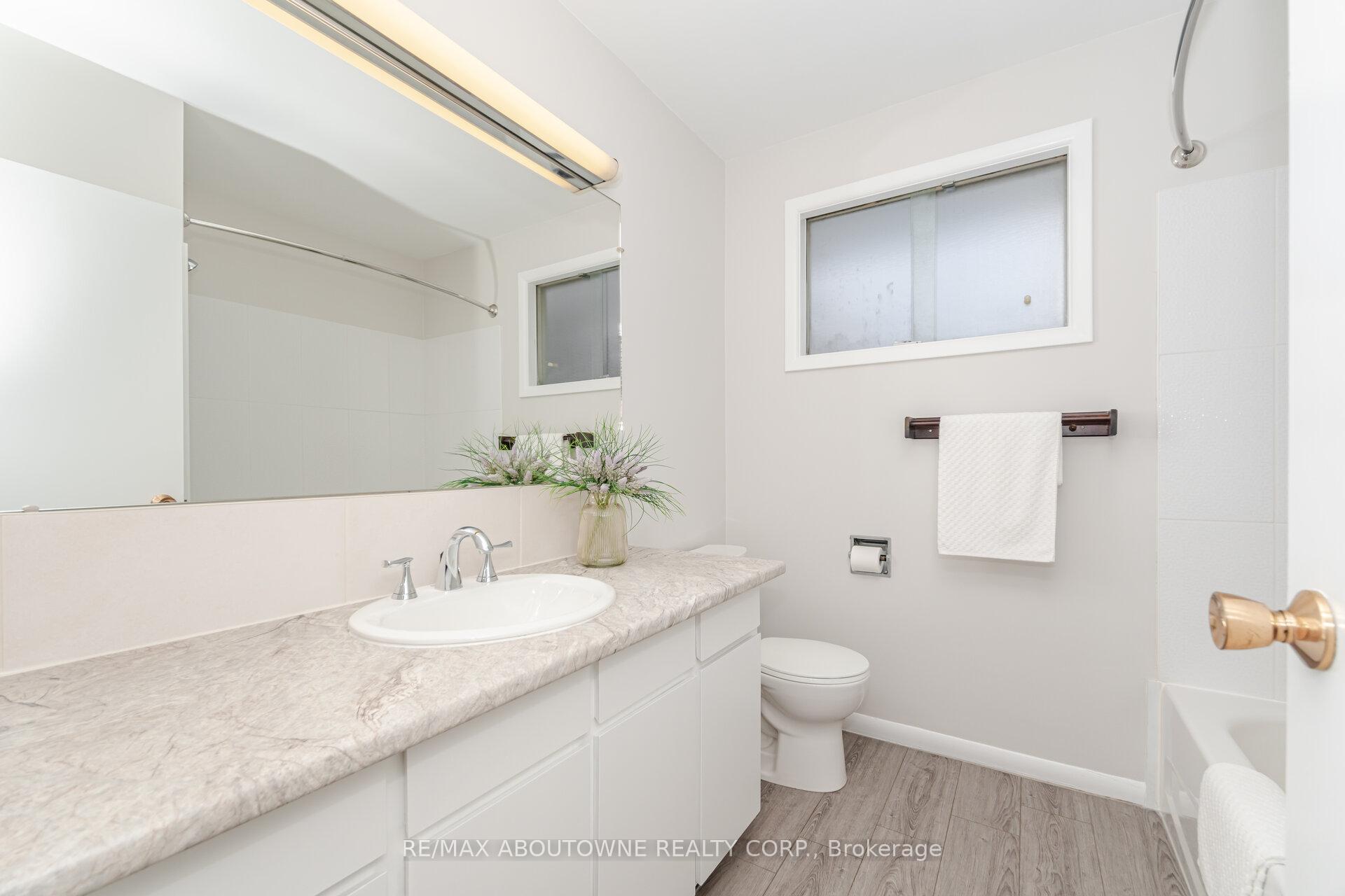 Photo 35 of 171 Sherwood Rise, Hamilton, Sherwood — HOMEH