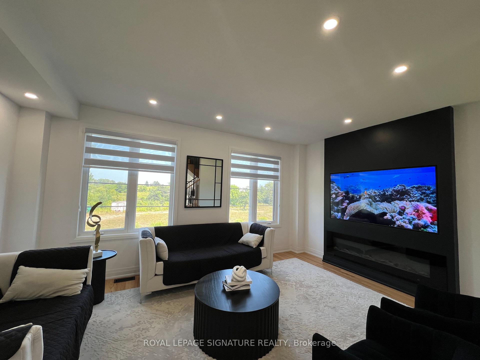Photo 9 of 72 Waterside Way, Whitby, Port Whitby — HOMEH