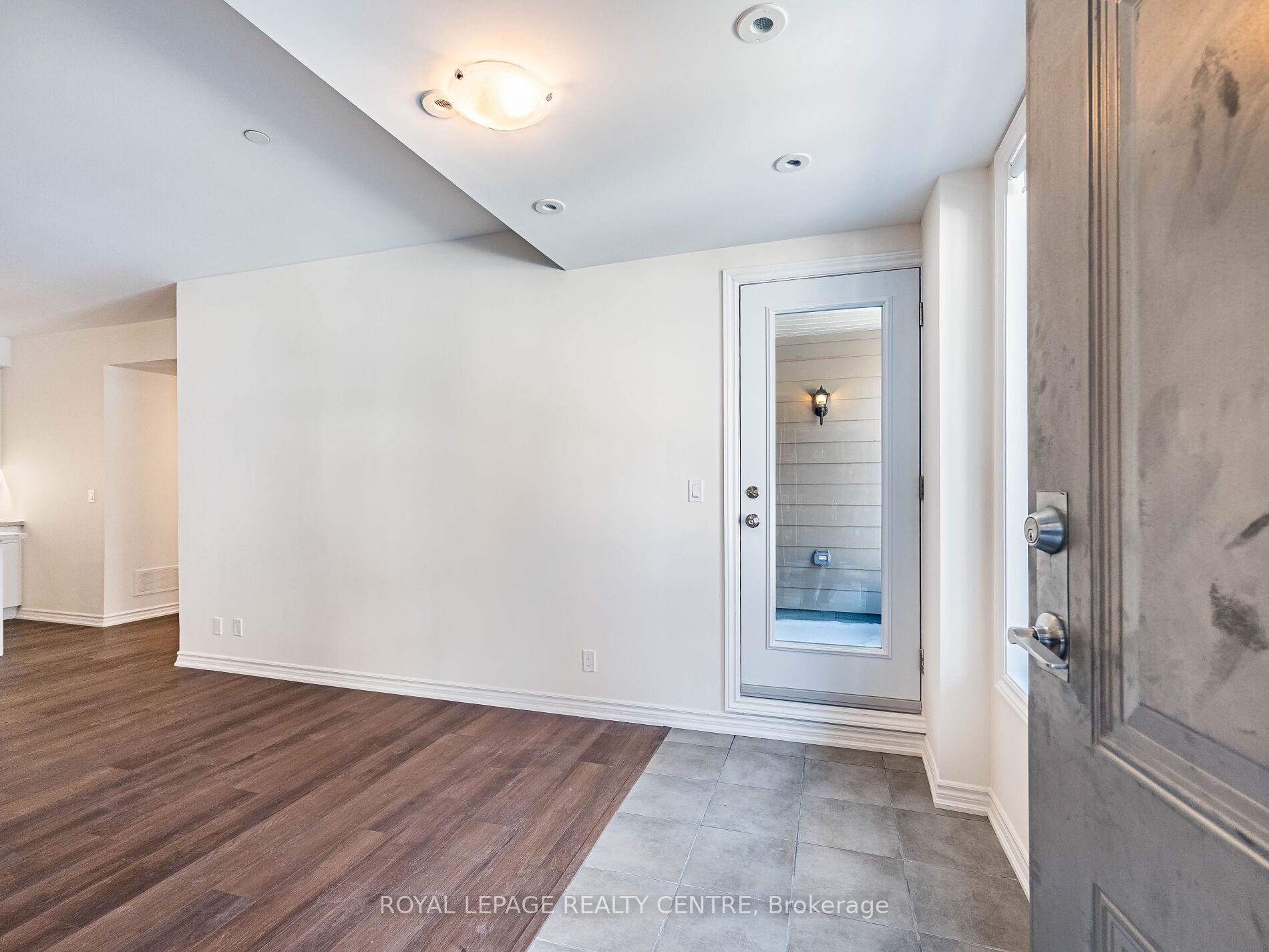 Photo 4 of Unit 16, 10 Carnation Avenue, Etobicoke, Long Branch — HOMEH