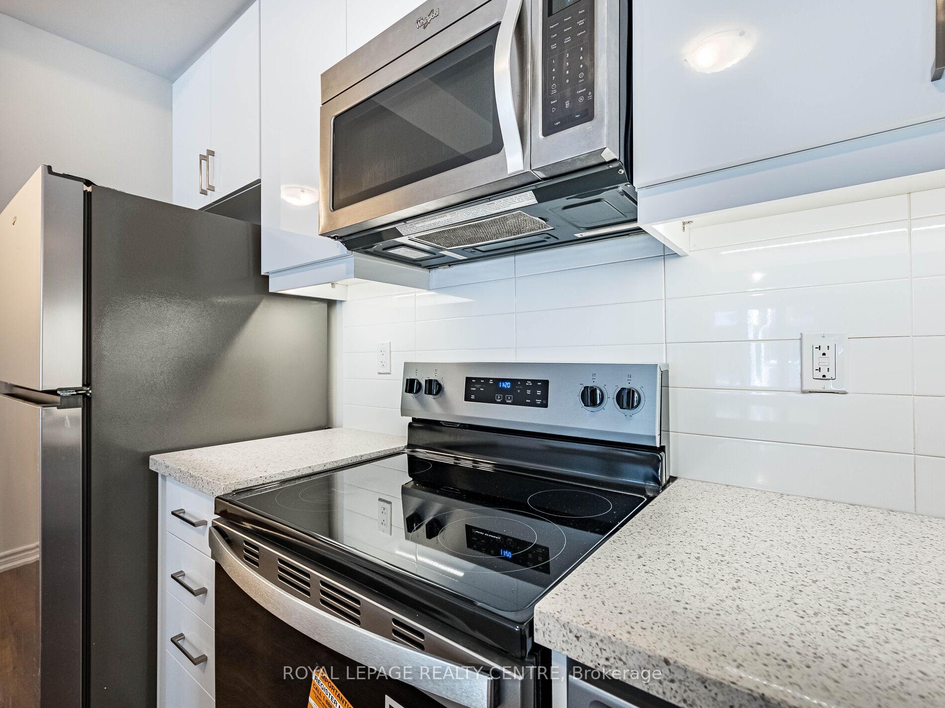 Photo 42 of Unit 16, 10 Carnation Avenue, Etobicoke, Long Branch — HOMEH