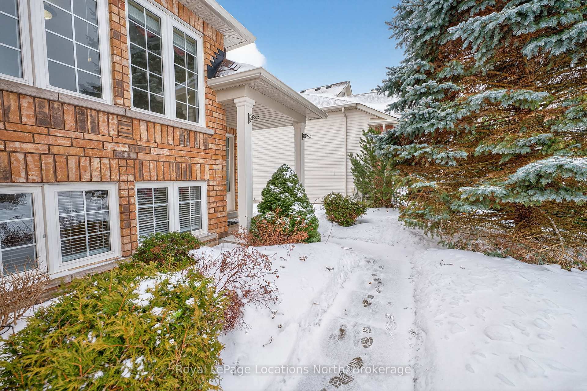 Photo 12 of 15 Princess Point Drive, Wasaga Beach — HOMEH