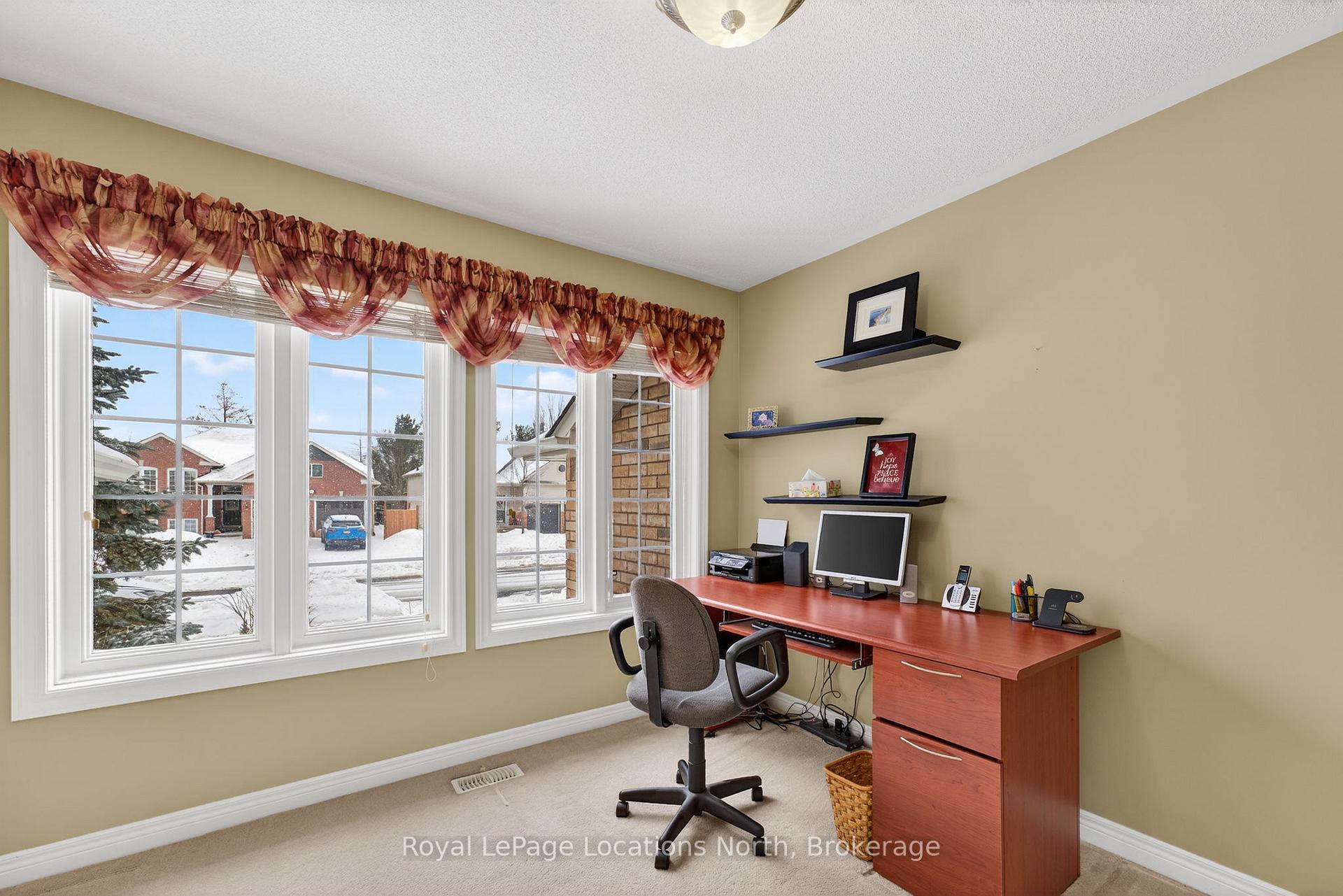 Photo 20 of 15 Princess Point Drive, Wasaga Beach — HOMEH