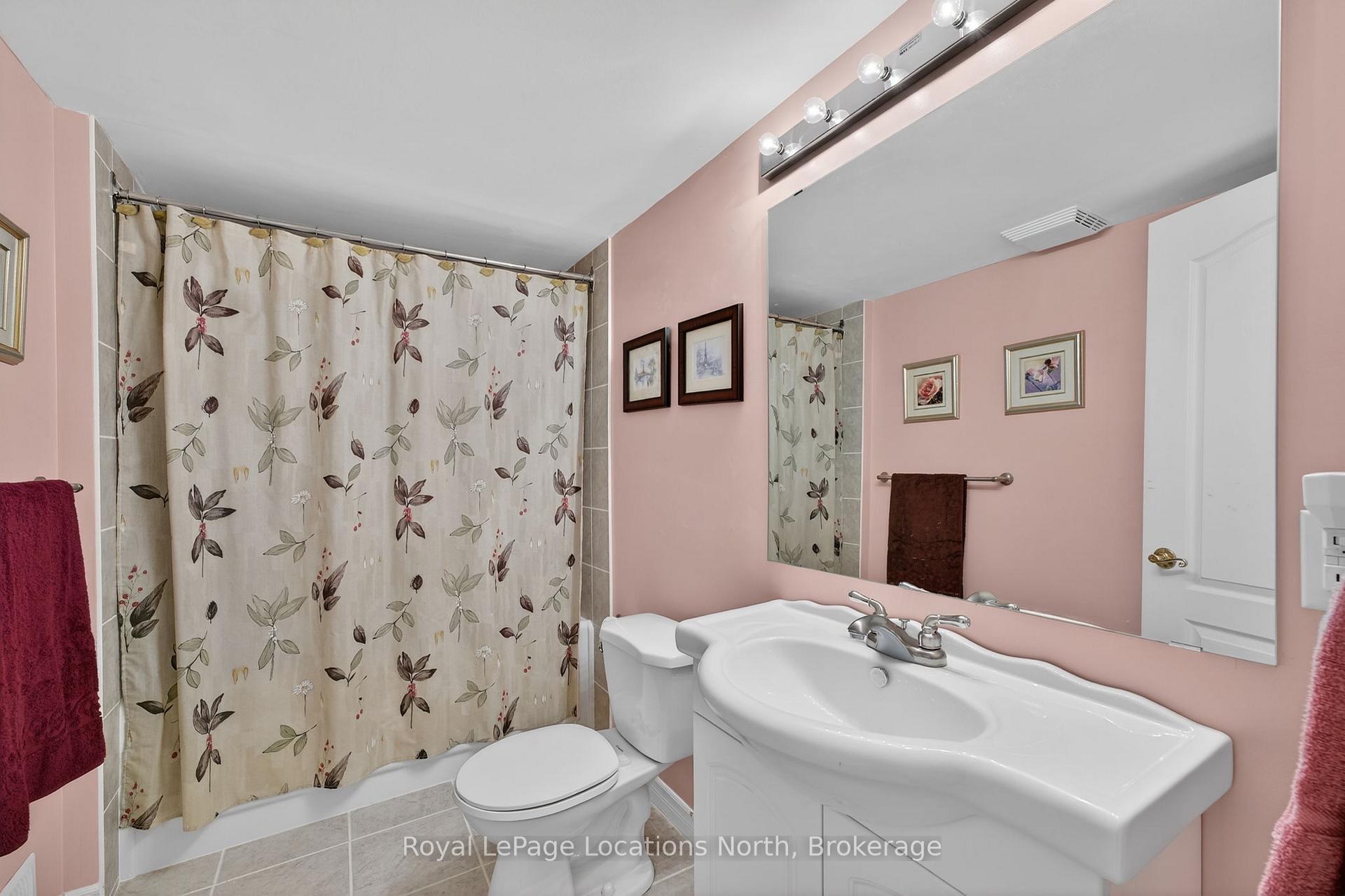 Photo 21 of 15 Princess Point Drive, Wasaga Beach — HOMEH
