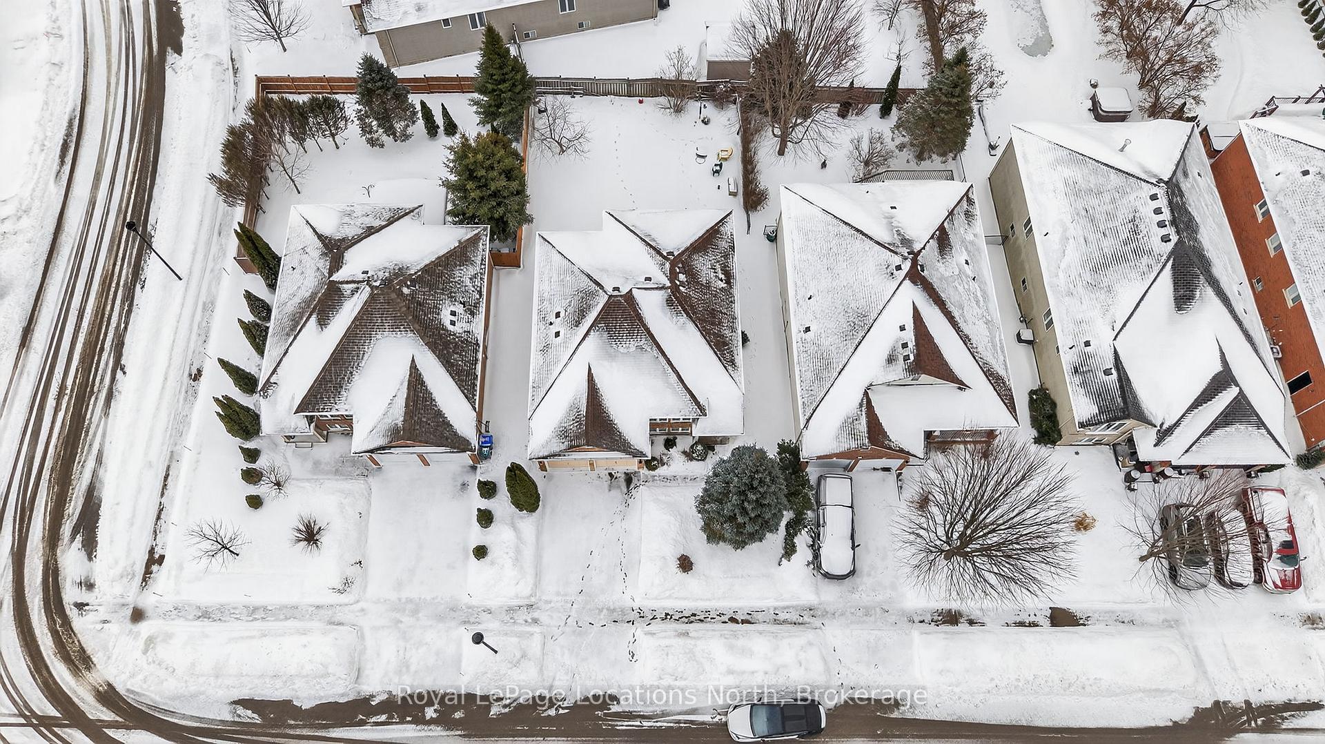 Photo 23 of 15 Princess Point Drive, Wasaga Beach — HOMEH