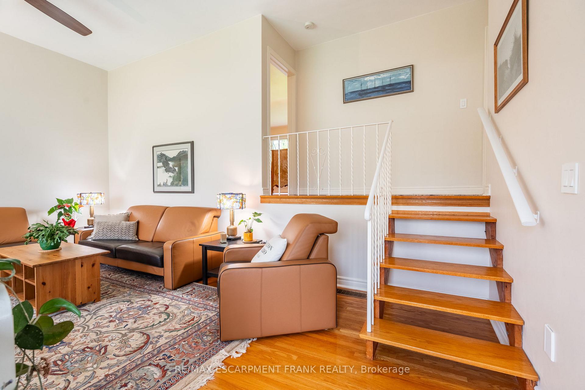 Photo 13 of 1293 Dunbar Road, Burlington, Mountainside — HOMEH