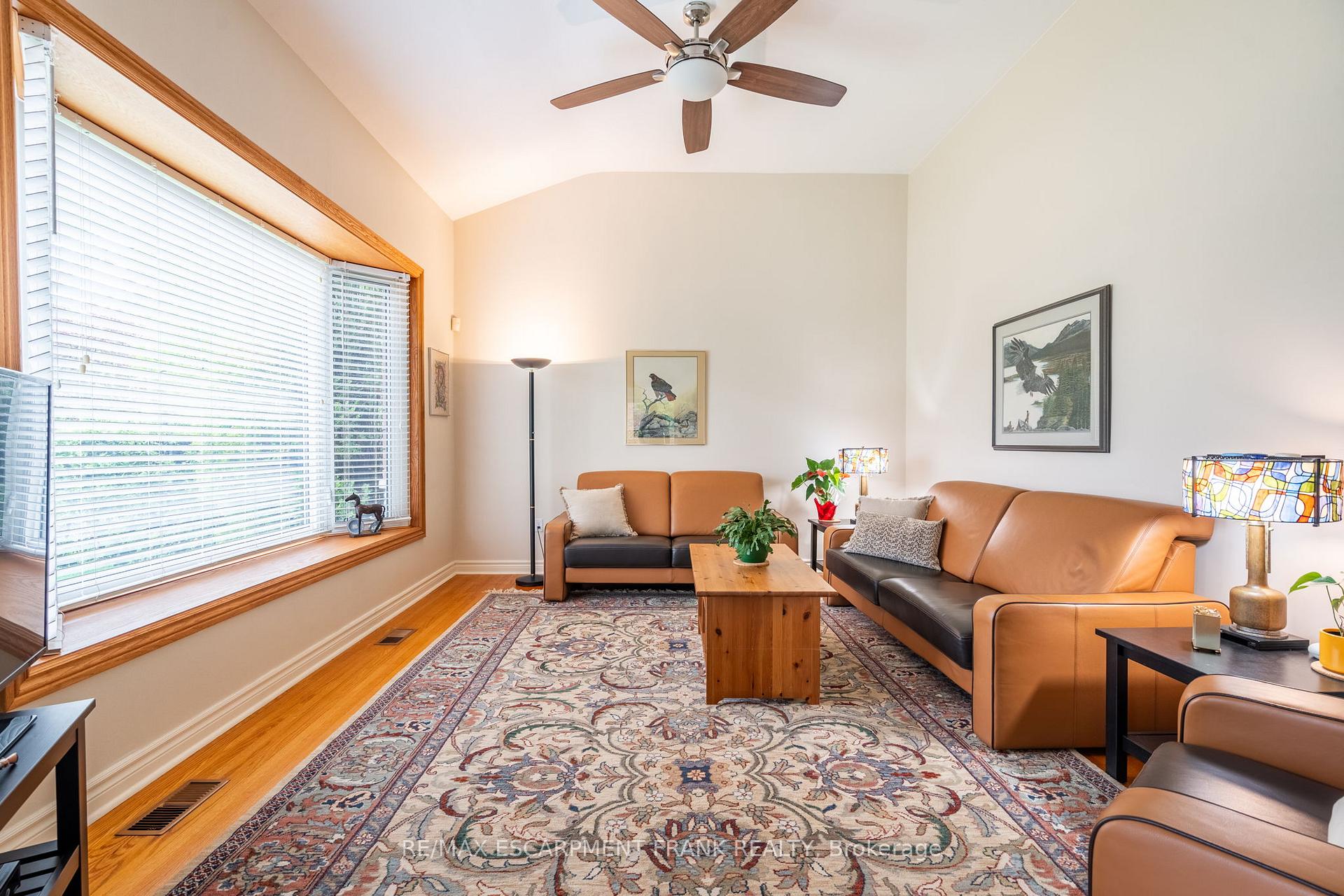 Photo 19 of 1293 Dunbar Road, Burlington, Mountainside — HOMEH