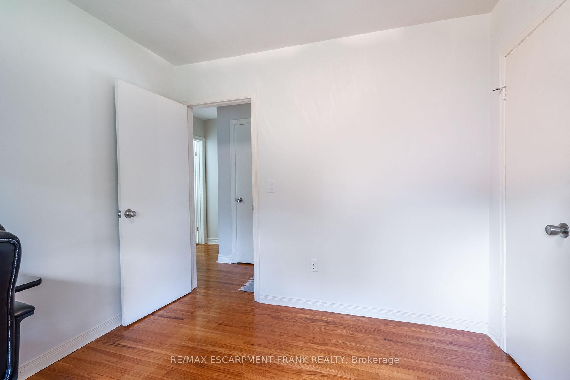 Photo 43 of 1293 Dunbar Road, Burlington, Mountainside — HOMEH