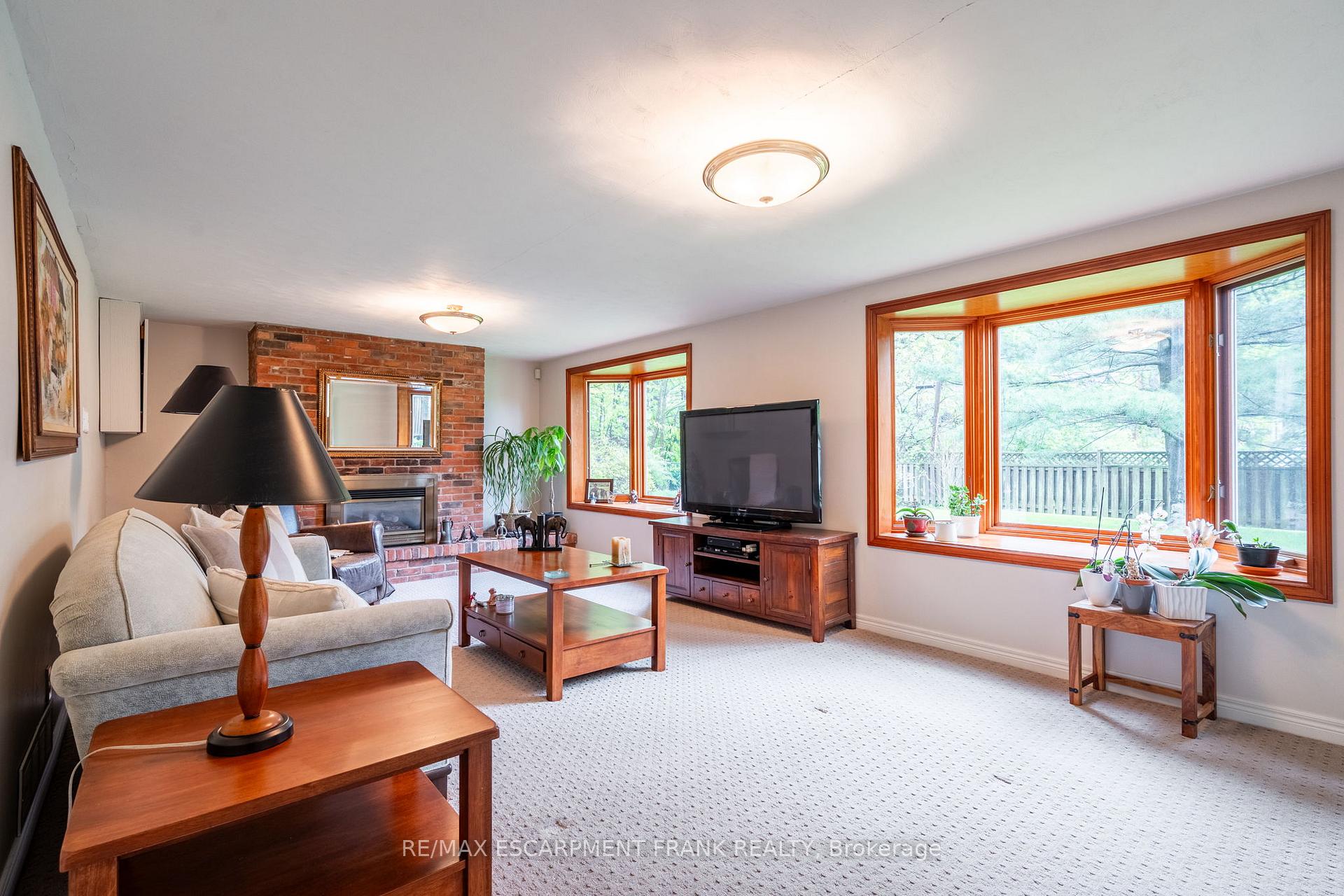 Photo 36 of 1293 Dunbar Road, Burlington, Mountainside — HOMEH