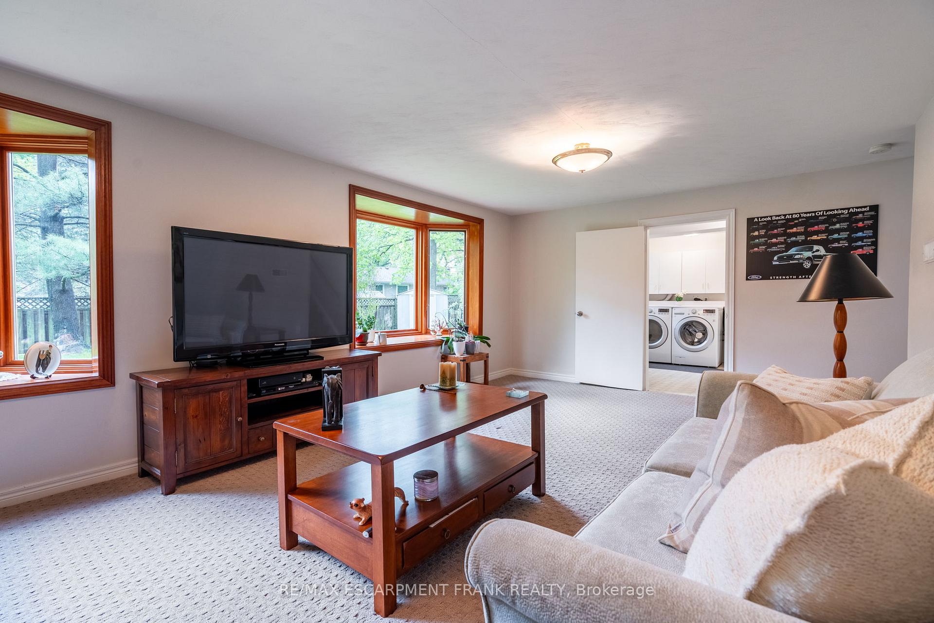 Photo 18 of 1293 Dunbar Road, Burlington, Mountainside — HOMEH