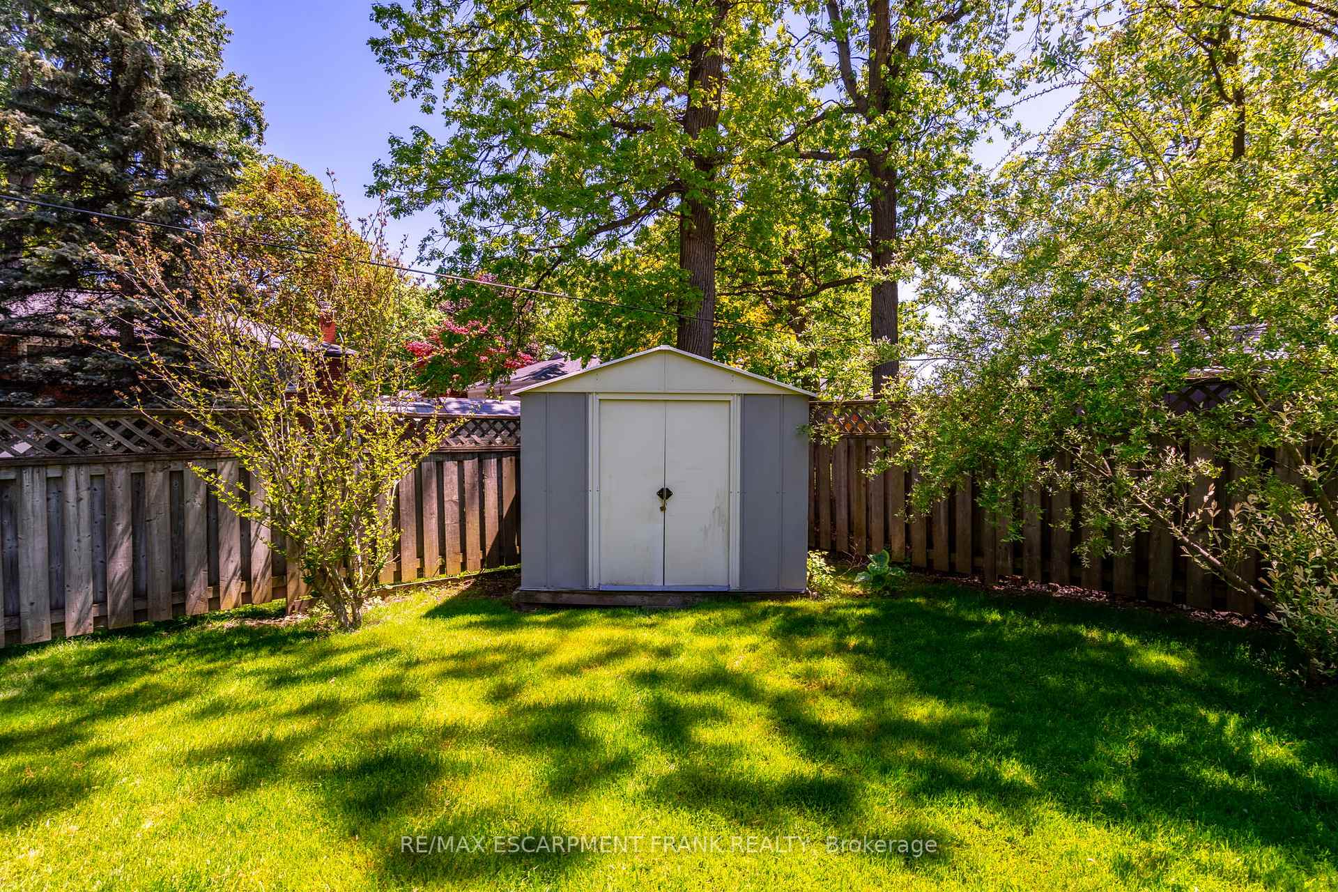 Photo 33 of 1293 Dunbar Road, Burlington, Mountainside — HOMEH