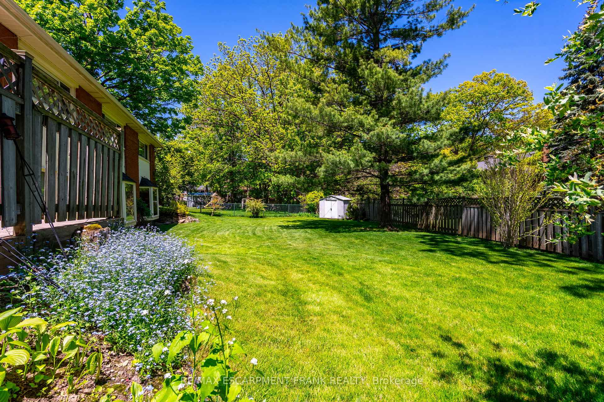 Photo 40 of 1293 Dunbar Road, Burlington, Mountainside — HOMEH