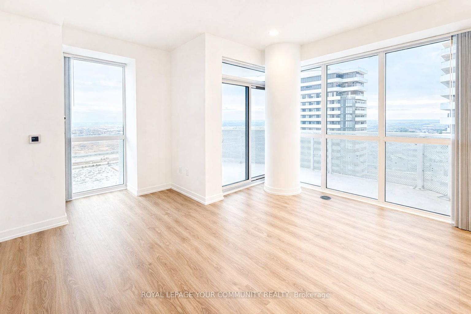 Photo 2 of Unit 4812, 8 Interchange Way S, Vaughan, Vaughan Corporate Centre — HOMEH