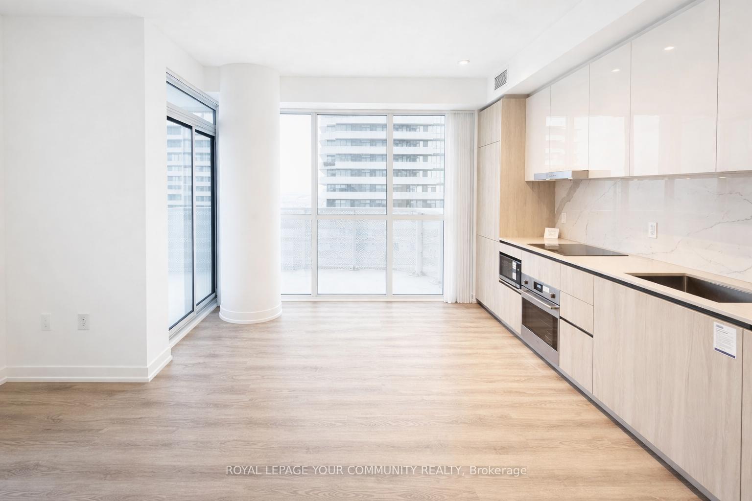 Photo 3 of Unit 4812, 8 Interchange Way S, Vaughan, Vaughan Corporate Centre — HOMEH