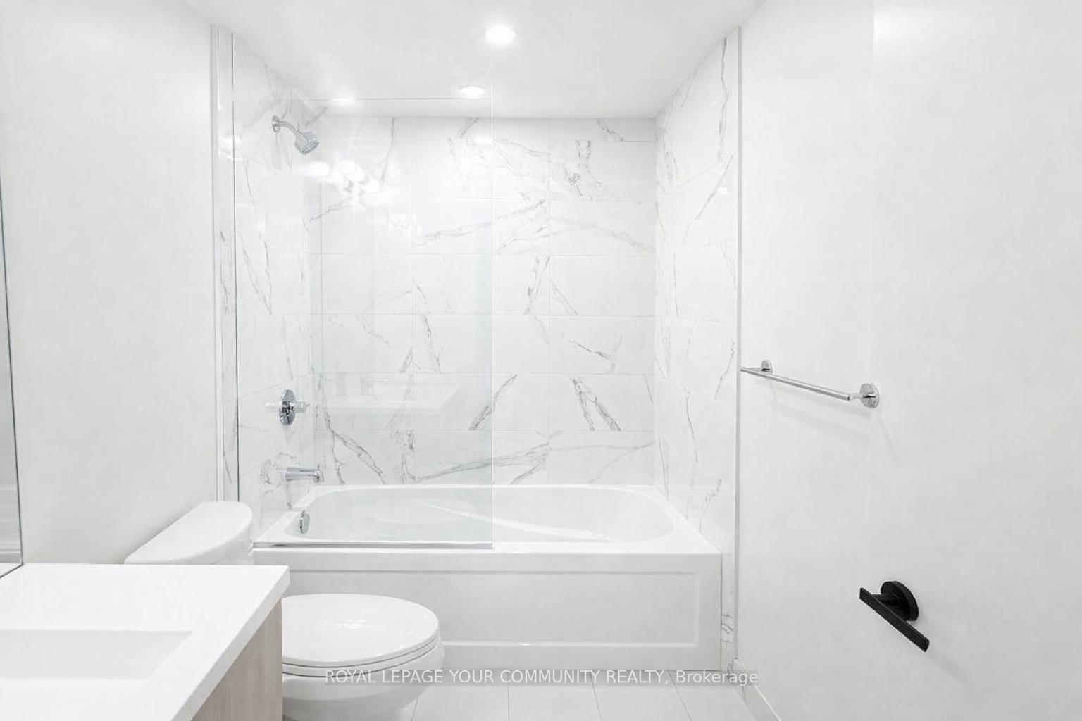 Photo 8 of Unit 4812, 8 Interchange Way S, Vaughan, Vaughan Corporate Centre — HOMEH
