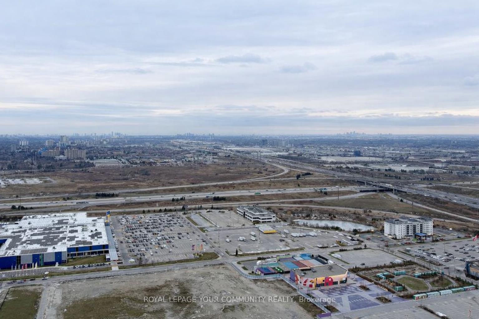 Photo 12 of Unit 4812, 8 Interchange Way S, Vaughan, Vaughan Corporate Centre — HOMEH