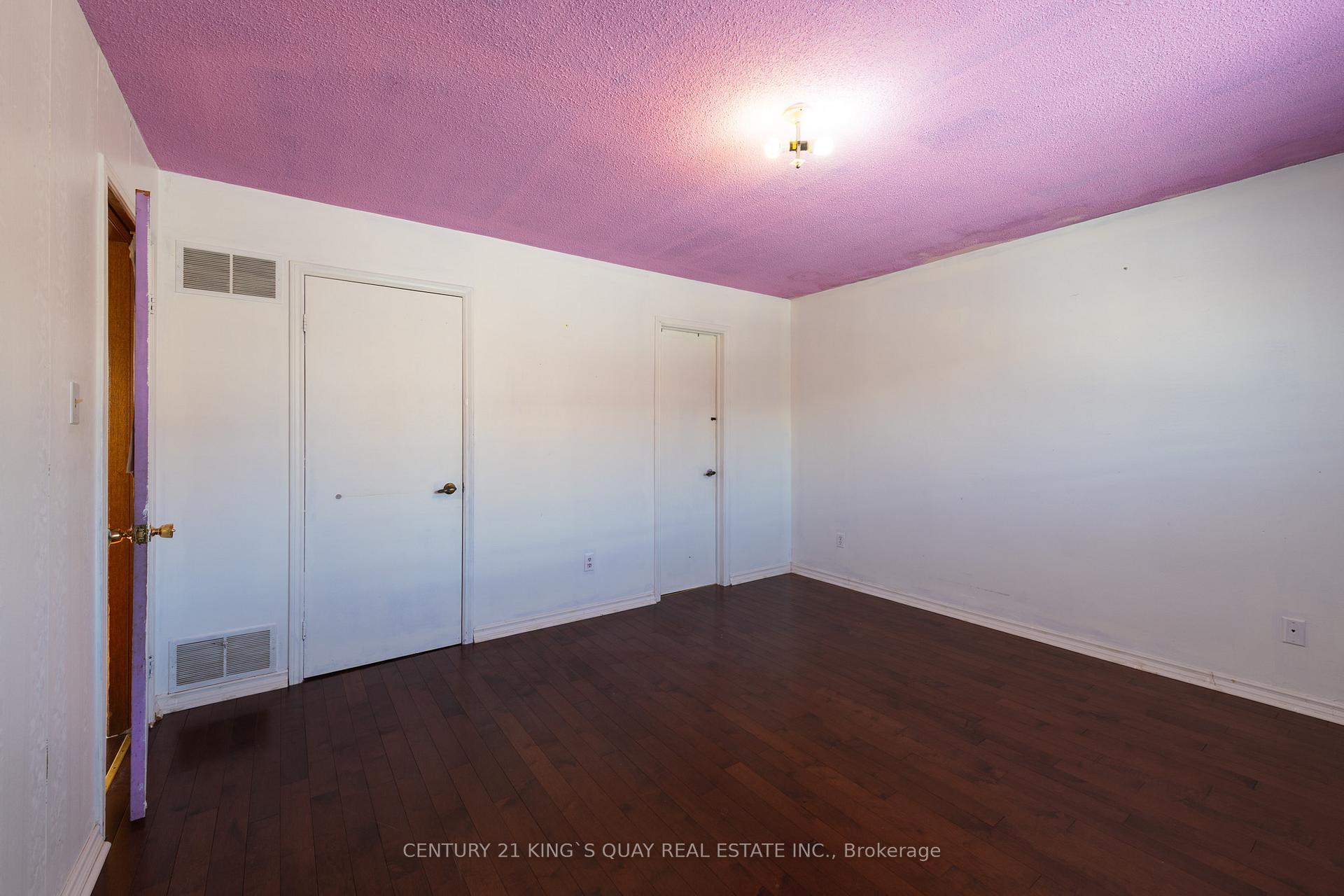 Photo 13 of 9 Barrington Crescent, Markham, Milliken Mills West — HOMEH