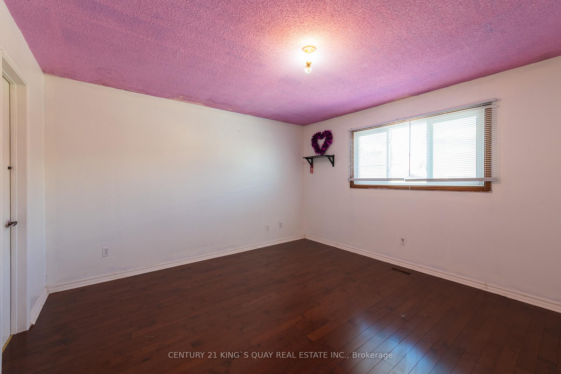 Photo 11 of 9 Barrington Crescent, Markham, Milliken Mills West — HOMEH