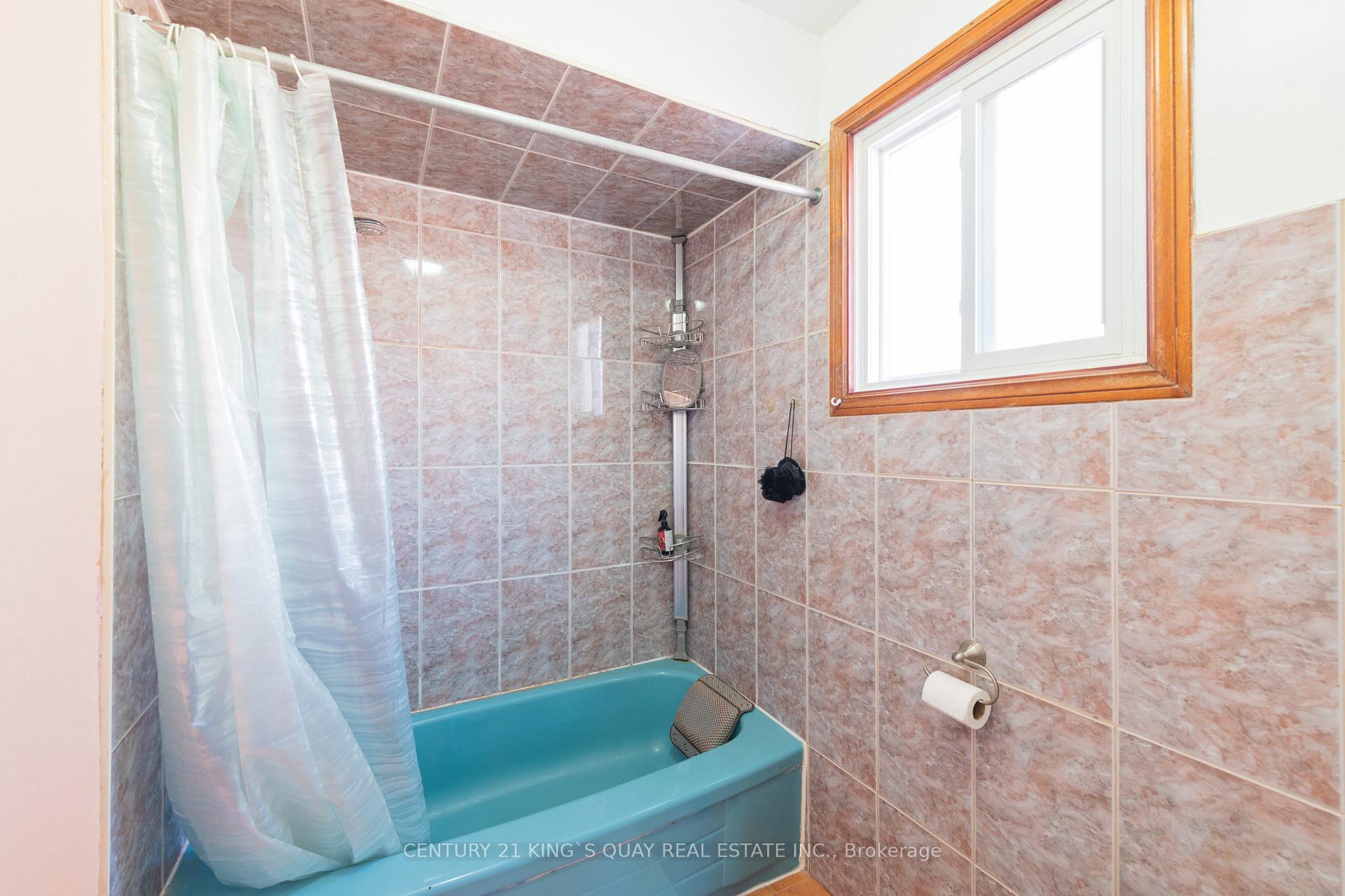 Photo 12 of 9 Barrington Crescent, Markham, Milliken Mills West — HOMEH
