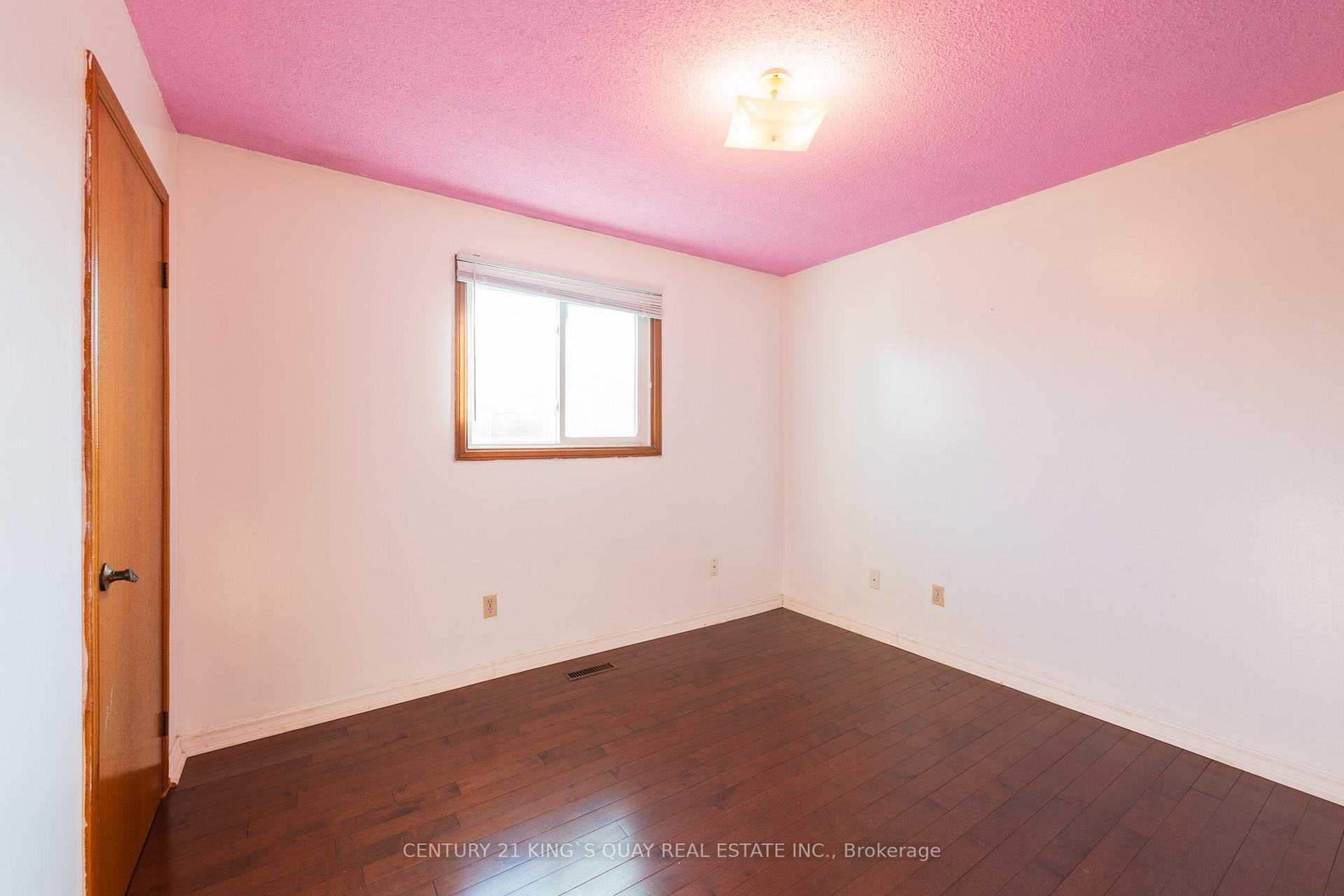 Photo 15 of 9 Barrington Crescent, Markham, Milliken Mills West — HOMEH